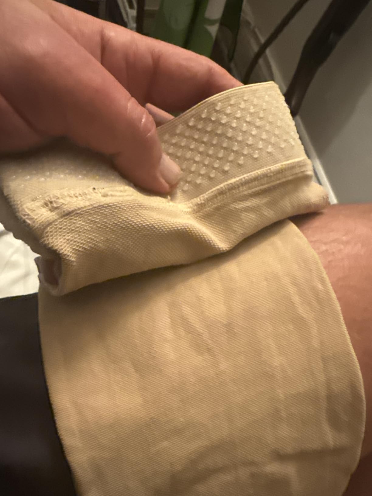 Amazon Basic Care Medical Compression Stockings, 20-30 mmHg Support, Women & Men Thigh Length Hose, Open Toe, Beige, Medium customer photo 2