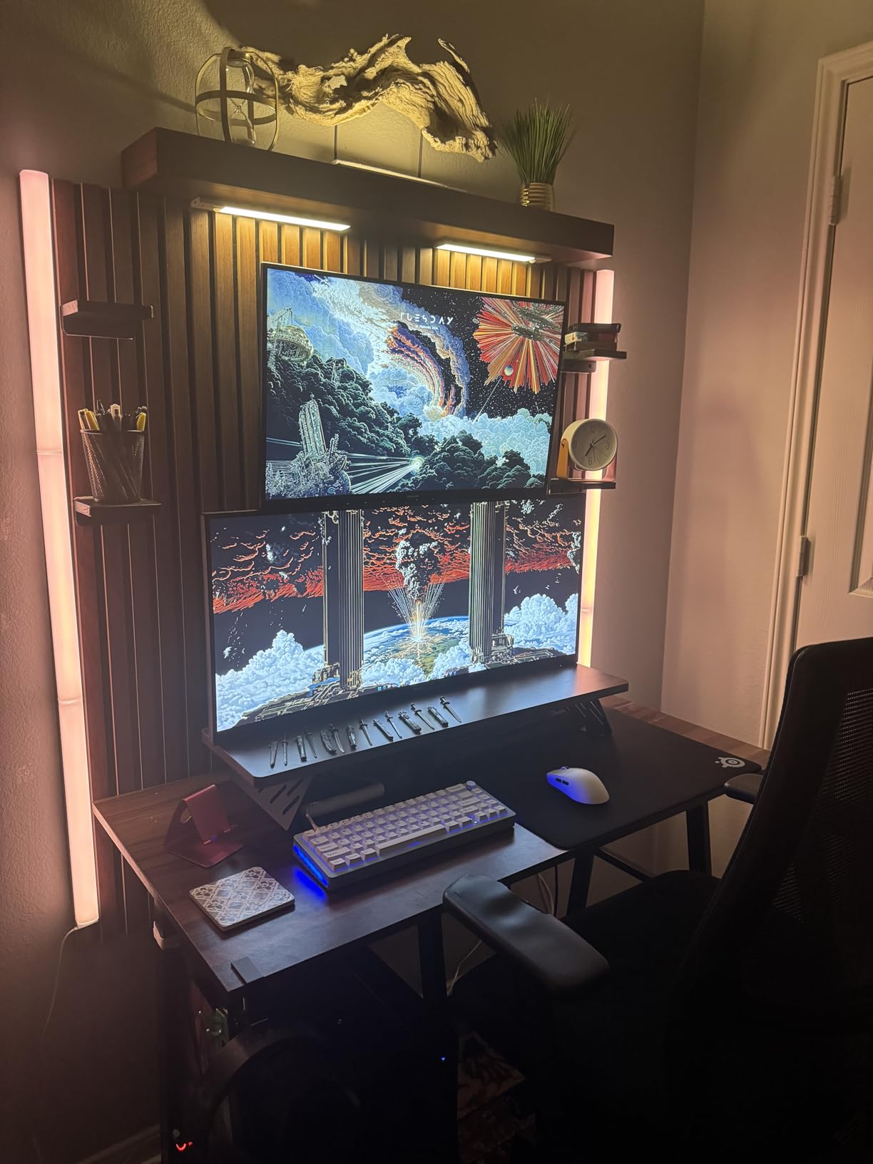 Govee Glide Wall Lights, RGBIC LED Light, Smart Gaming Light Compatible with SmartThings, RGB Lights Bar, LED Wall Lights for Bedroom, 2 Panels Set (3 Sections/Panel) customer photo 1