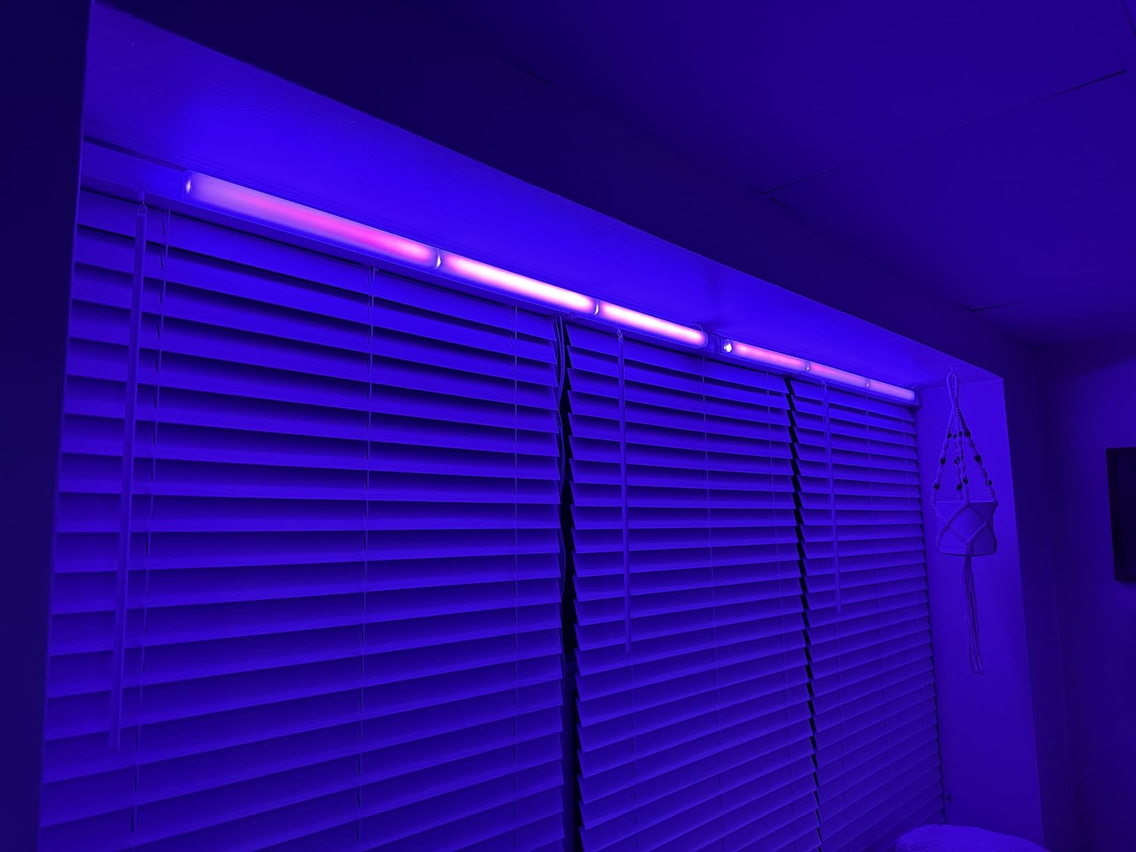 Govee Glide Wall Lights, RGBIC LED Light, Smart Gaming Light Compatible with SmartThings, RGB Lights Bar, LED Wall Lights for Bedroom, 2 Panels Set (3 Sections/Panel) customer photo 2