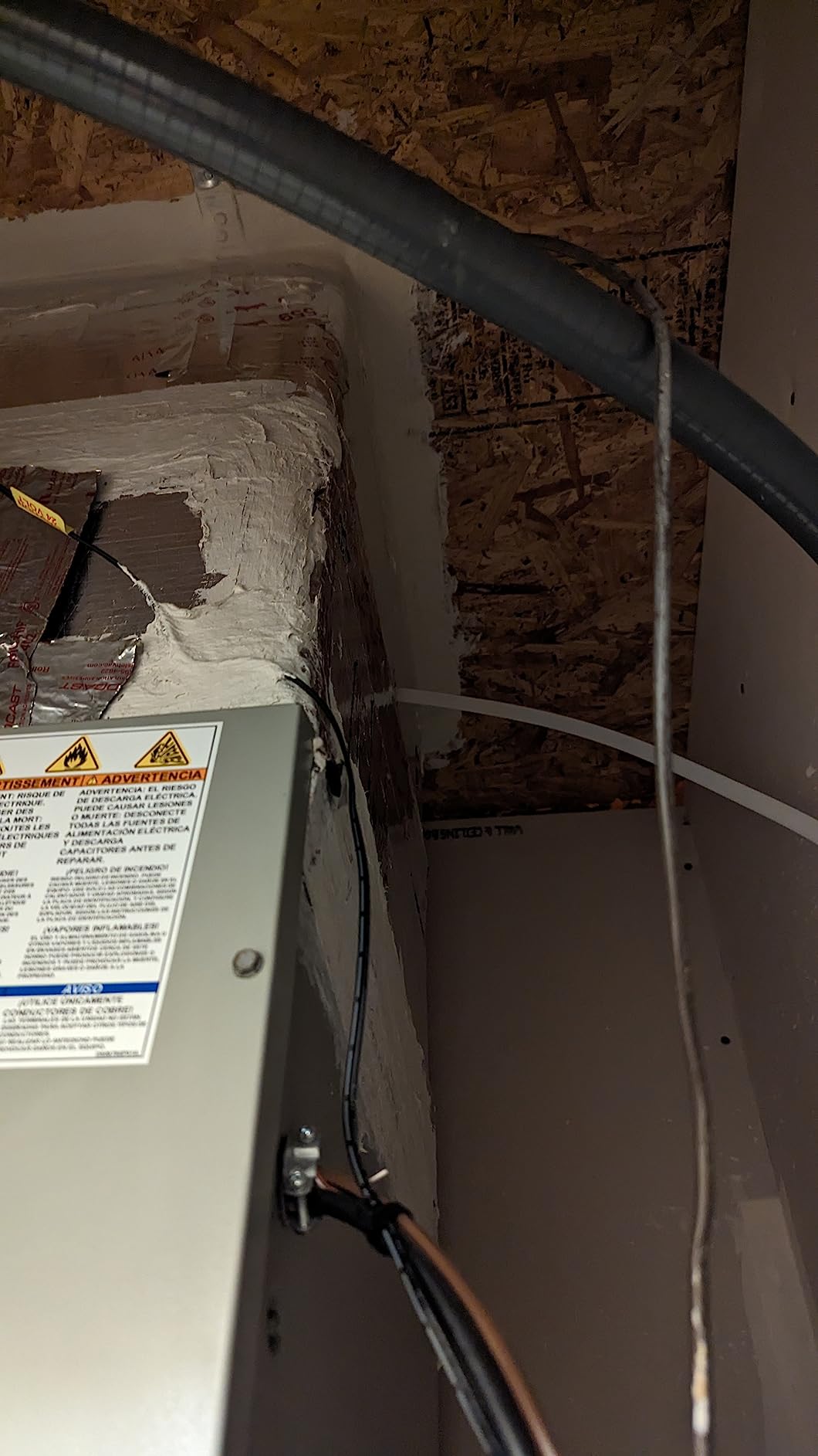 Aromely Smart Bluetooth HVAC Scent Diffuser, Aromatherapy Nebulizing Waterless Diffuser for Home, Office, Large Room, App Controlled Perfect Aroma Diffuser Up to 4,000 SQFT - Black customer photo 2