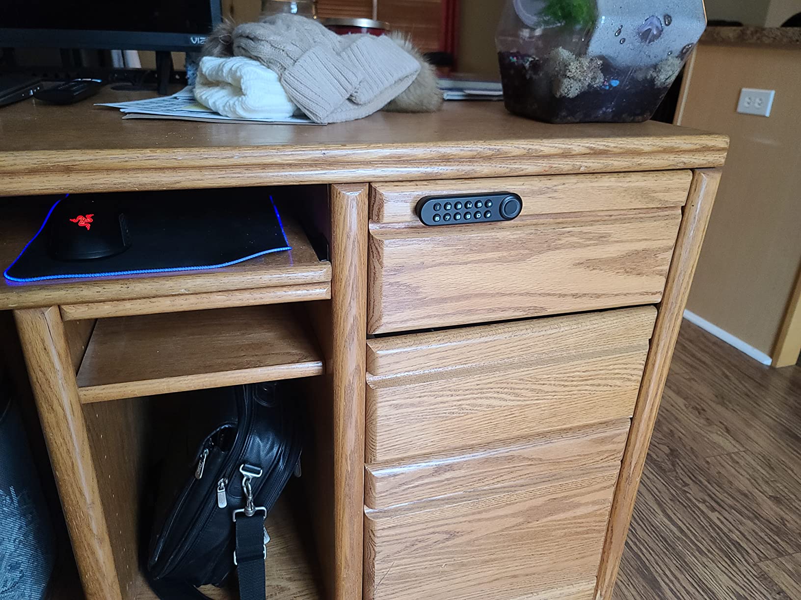 Fingerprint Cabinet Lock, Smart Biometric Password Lock With USB Key, Keyless Hidden File Drawer Wardrobe, Child Safety, DIY Wooden Furniture Privacy for Home Office customer photo 1