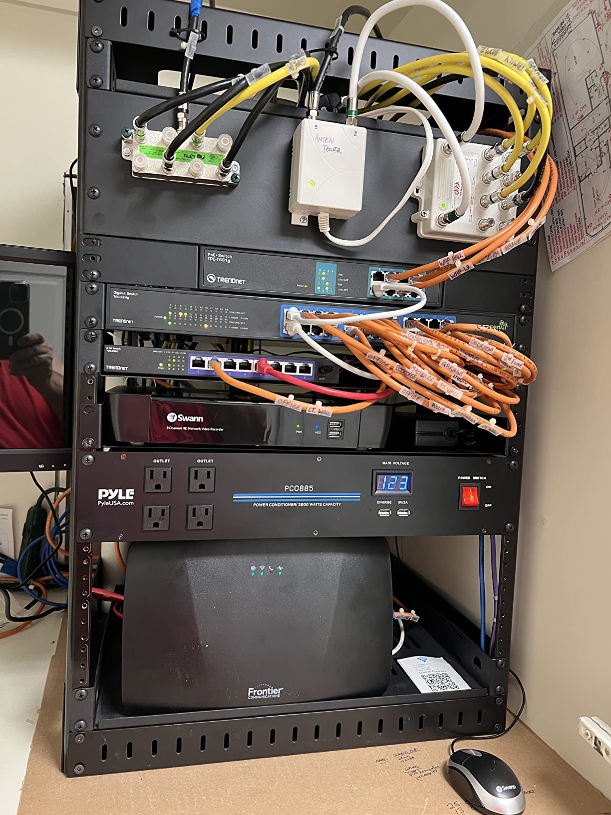 PylePro PDU Power Strip Surge Protector - 3600 Watt 15 Amp 20 Outlet Heavy Duty Electric Extension Cord - 2U Rack Mount Power Conditioner w/ AC Filter - PCO885 customer photo 1
