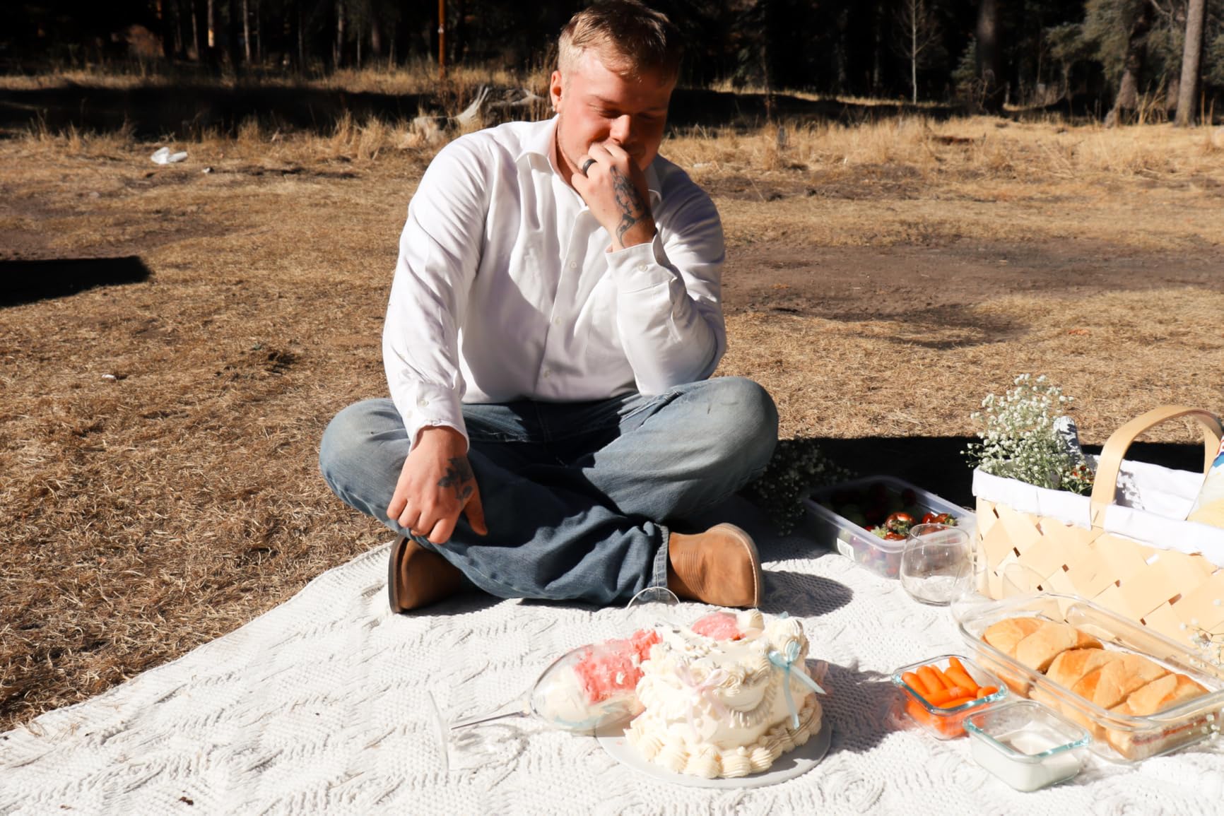 Camera Remote Shutter Release Wireless: [164'] Radio Control Accessories for Canon Rebel T7 T6 T5 T8i T7i SL3 EOS R RP R100 R7 R6 Mark II III R50V 90D 80D 70D, with AAA Battery & Removable Tripod Clip customer photo 2