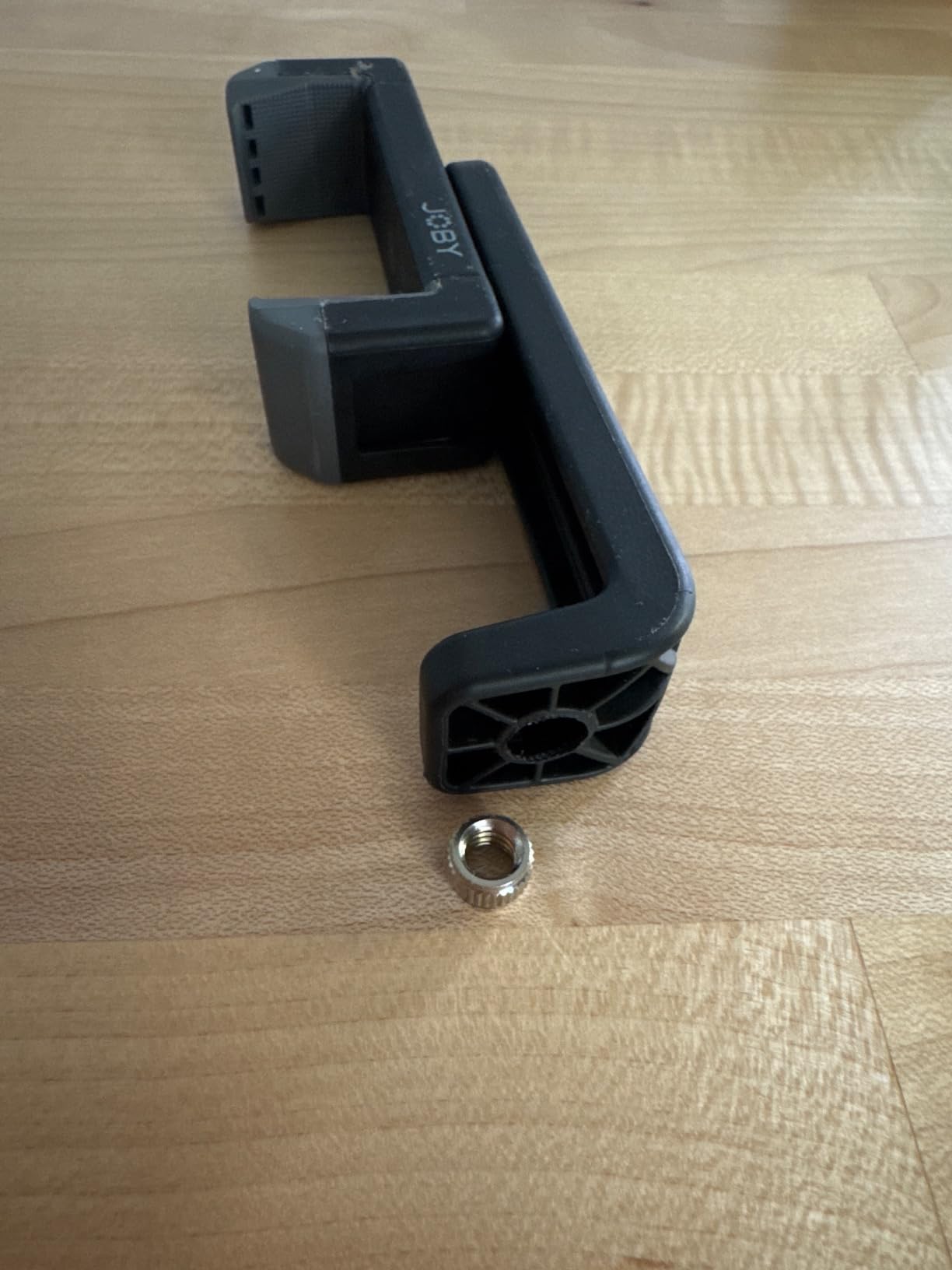 JOBY PodZilla Large Kit, Flexible Tripod with GripTight 360 Phone Mount, Phone Tripod from The Creators of GorillaPod, Compatible with iPhone, Smartphones, Action Cameras or Devices up to 2.5Kg, Grey customer photo 2