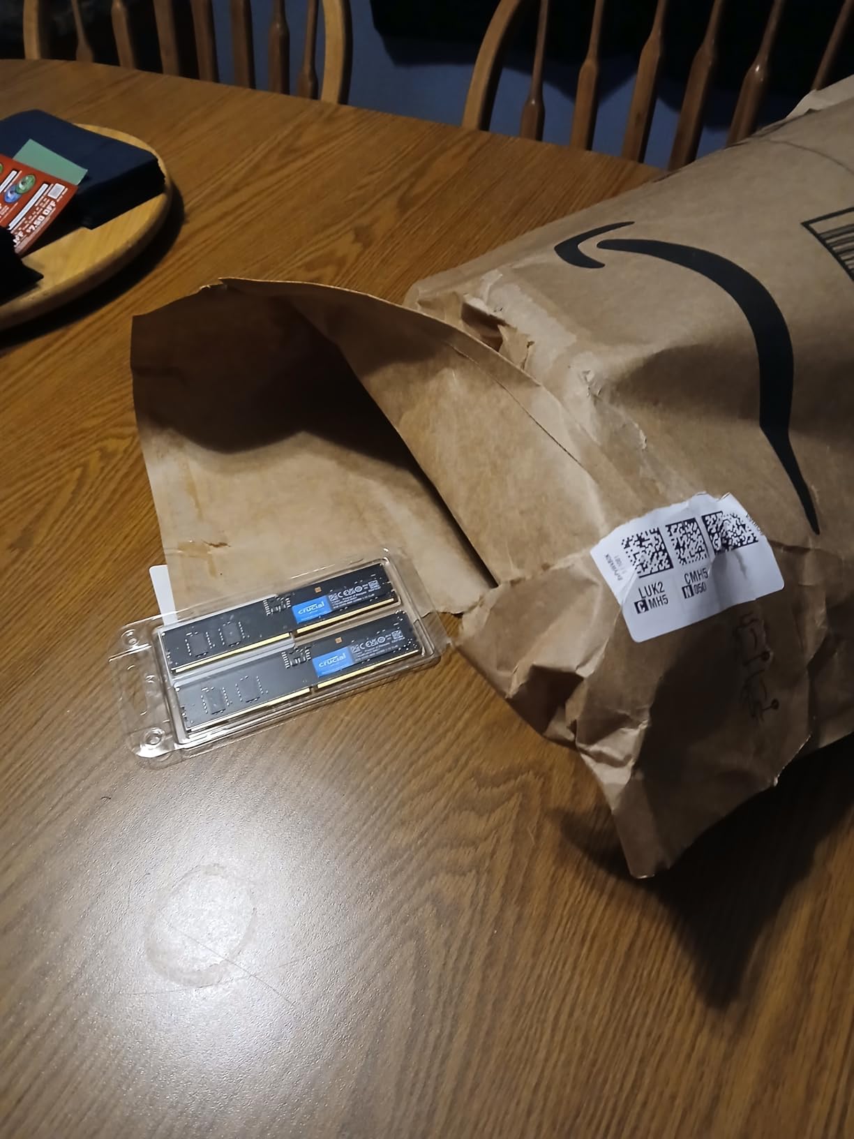 Crucial 32GB DDR5 RAM Kit (2x16GB), 4800MHz (PC5-38400) CL40 Desktop Memory, UDIMM 288-Pin, Compatible with 13th Gen Intel Core and AMD Ryzen 7000 - CT2K16G48C40U5 customer photo 1