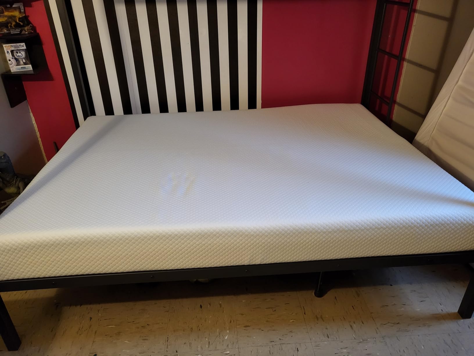 FDW | 8 Inch Queen Mattress | Medium Firm | Gel Memory Foam | White customer photo 1