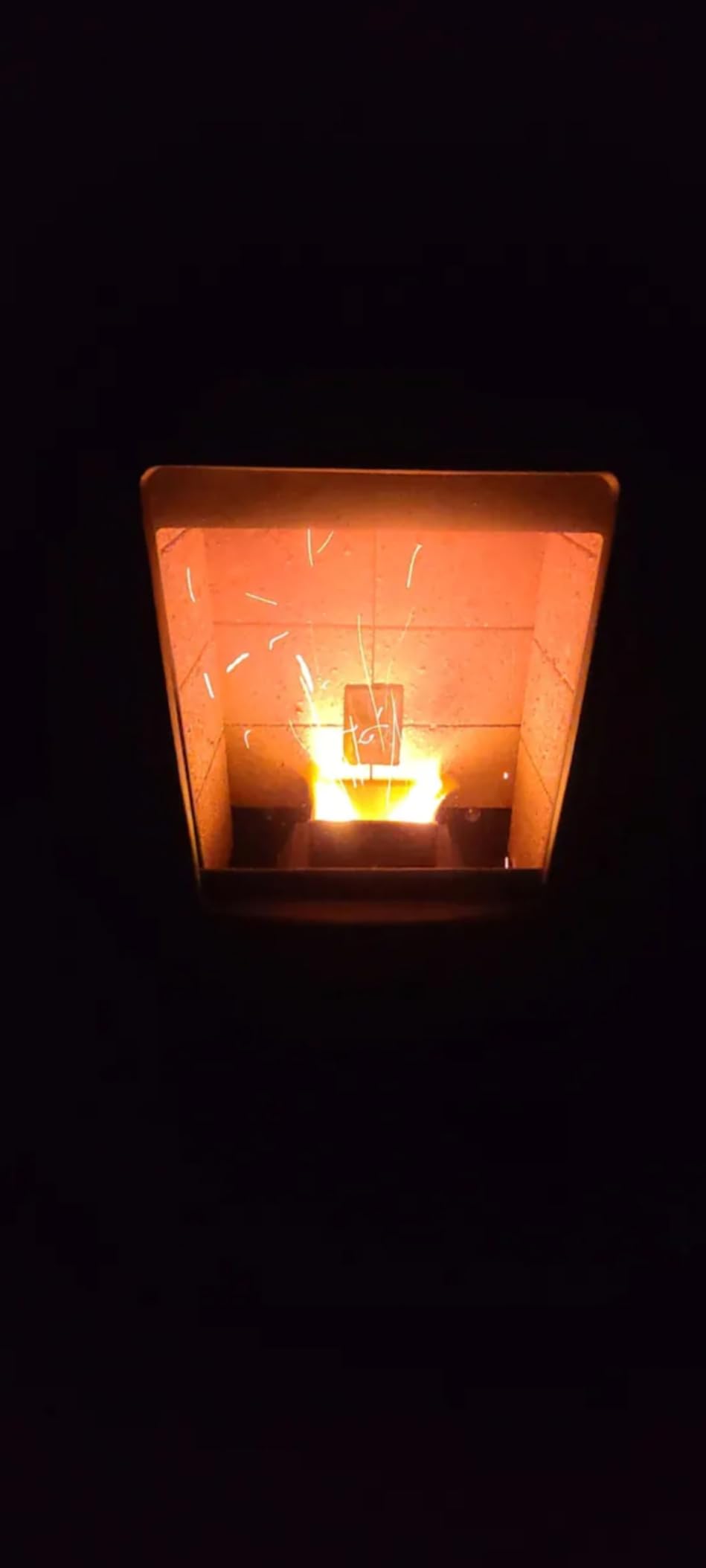 Comfortbilt HP50S Small Wood Pellet Stove Compact Heats 2,200 ft² 47 lb Hopper Arctic White customer photo 2