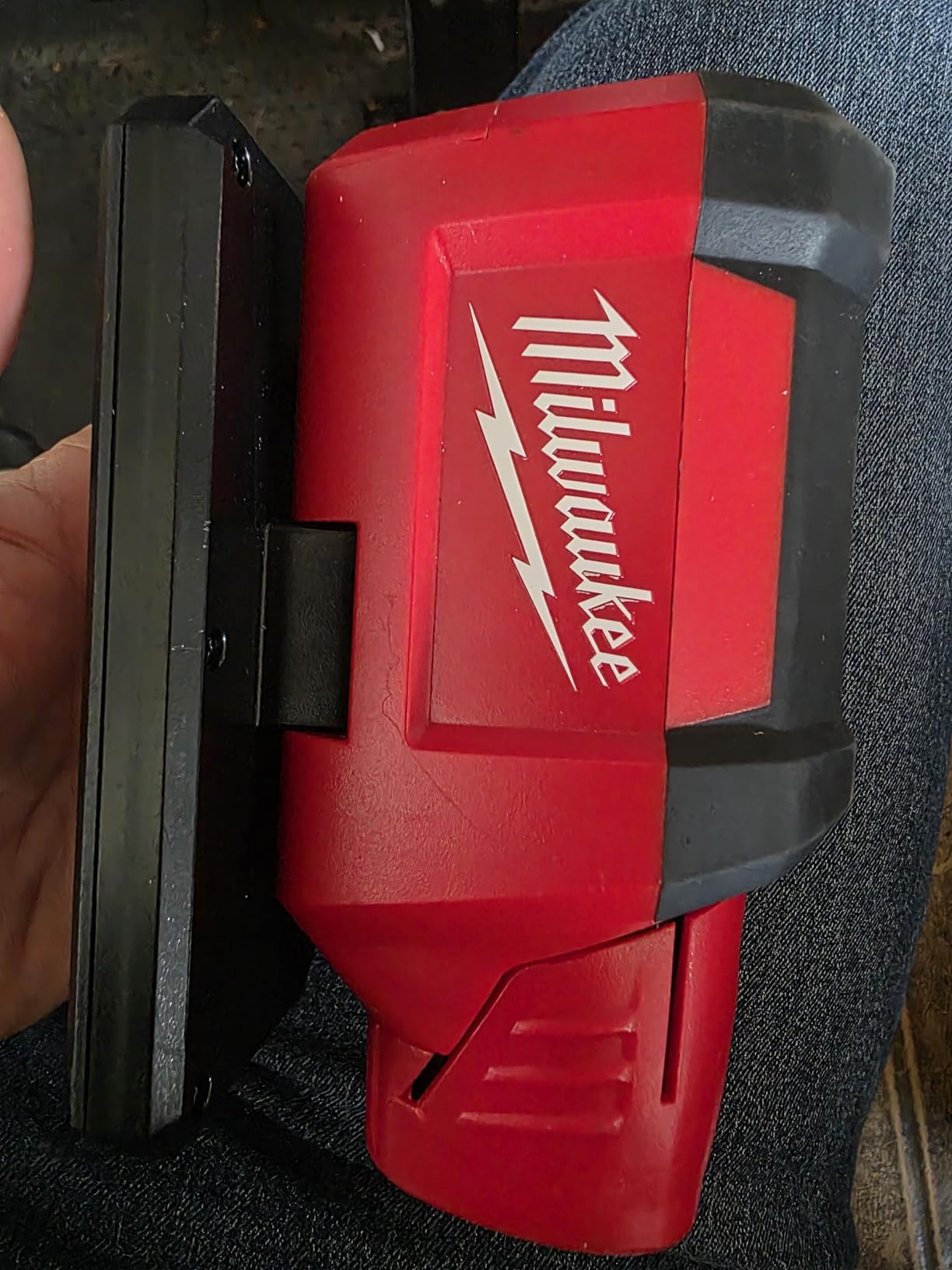 Milwaukee Electric - M12 Rover Service Repair Flood Light W/USB Charge customer photo 1