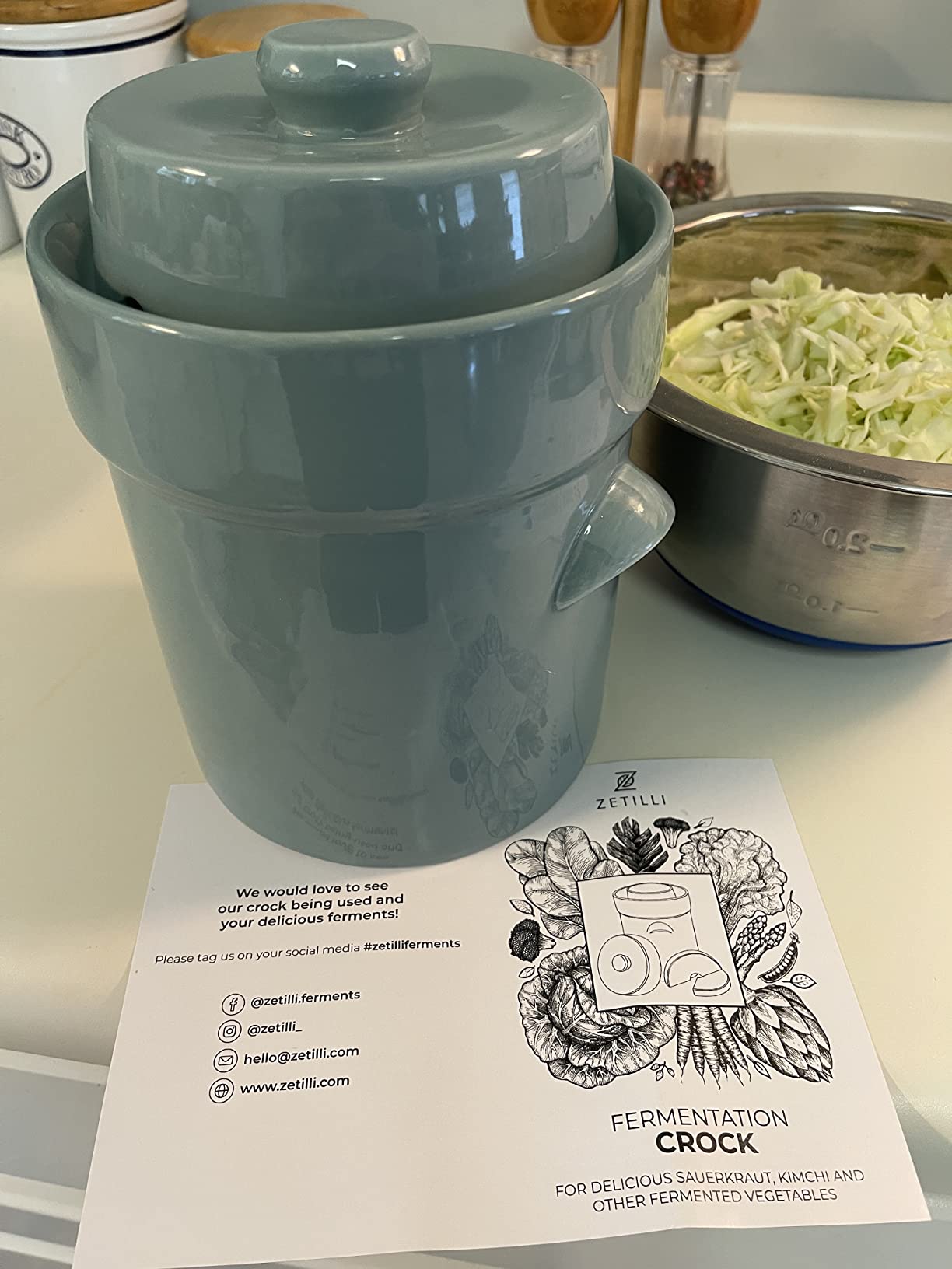 Fermentation Crock Jar Sauerkraut Crock - For Onggi Kimchi Pot (0.5 Gallon) Ceramic Fermenting Crock with Glazed Weights for Fresh Chinese Pickle, Kimchi & Kombucha - Stoneware Pickling Crock customer photo 1