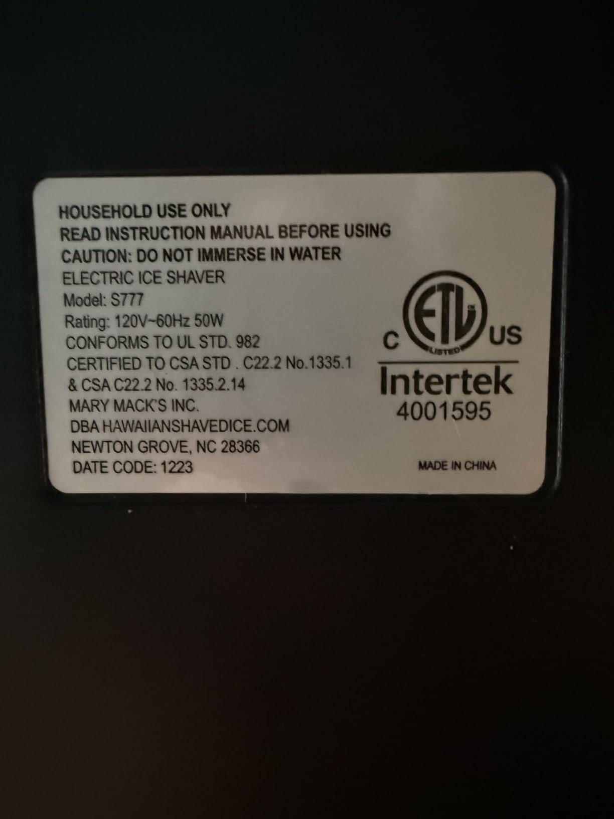 Hawaiian Shaved Ice S777 Snow Cone and Shaved Ice Machine with Blade Adjustment Knob and 5 Reusable Plastic Ice Mold Cups. Great for Granitas, Seltzers, Italian Soda and More 120V, Matte Black customer photo 2