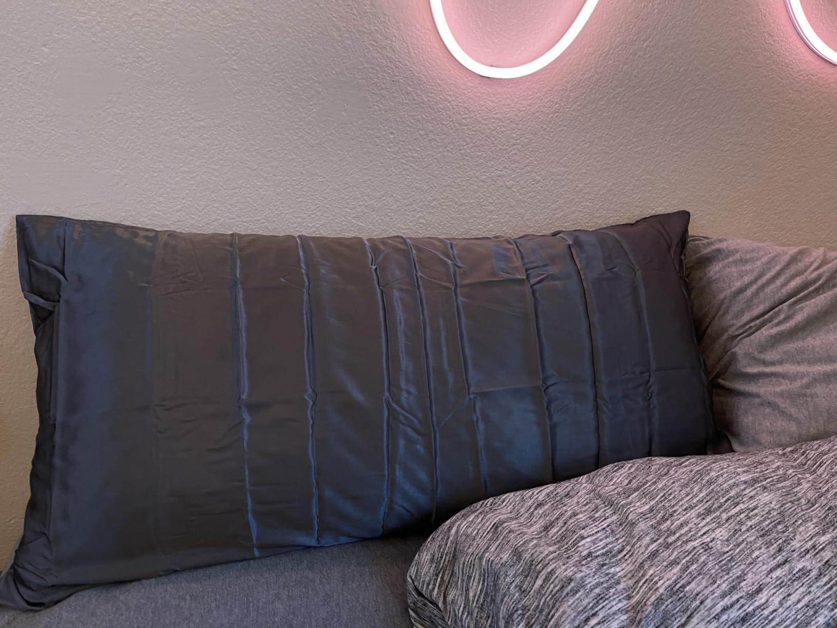 Kitsch Satin Pillowcase with Zipper for Hair & Skin - Softer Than Silk Pillow Cases, Smooth Cooling Satin Pillow Case, Wrinkle-Free, Machine Washable - Pillow Cases Standard Size (19x26), Ivory 2pcs customer photo 1