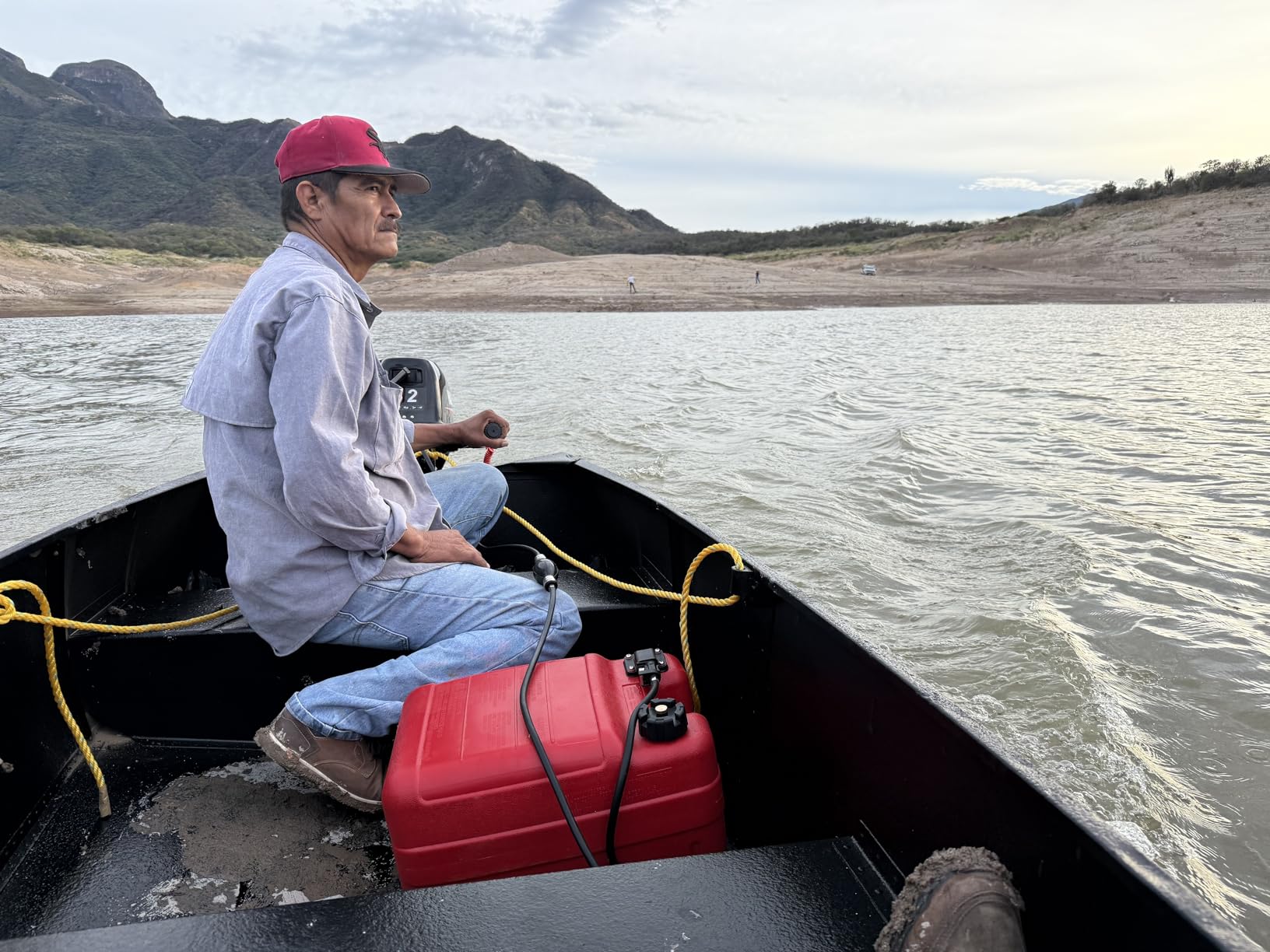 Short Shaft Outboard Motor, 2 Stroke 12 HP Outboard Boat Motor, 169CC Heavy Duty Fishing Boat Engine Marine Engine Tiller Control Motor with Water Cooling & CDI Ignition System customer photo 1