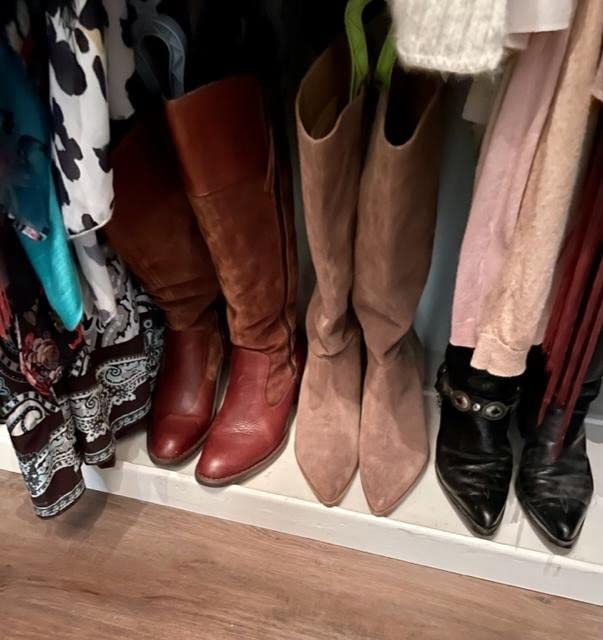 Folding Boot Stands Adjustable Boot Clips for Tall Knee High Shoes customer photo 1