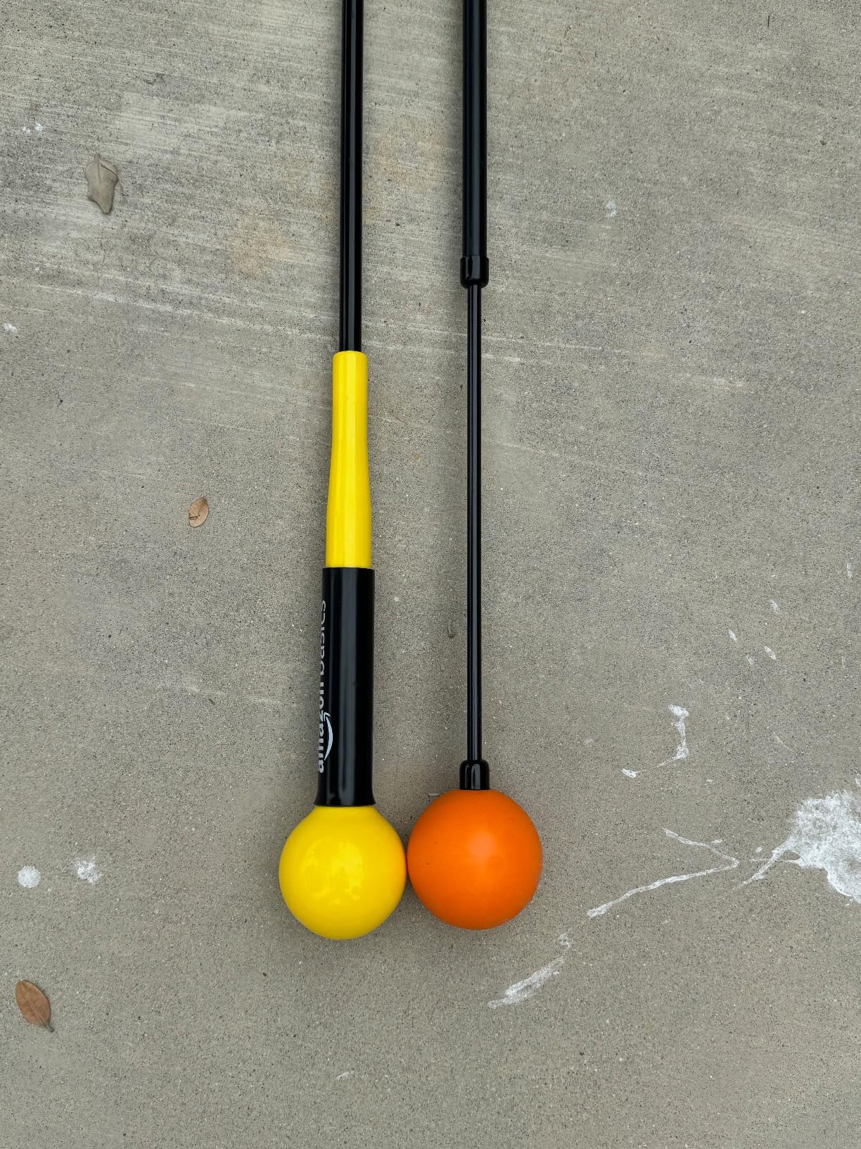 Amazon Basics Golf Swing Trainer Aid and Warm-Up Practice Stick for Grip, Balance, Distance and Power Training customer photo 1