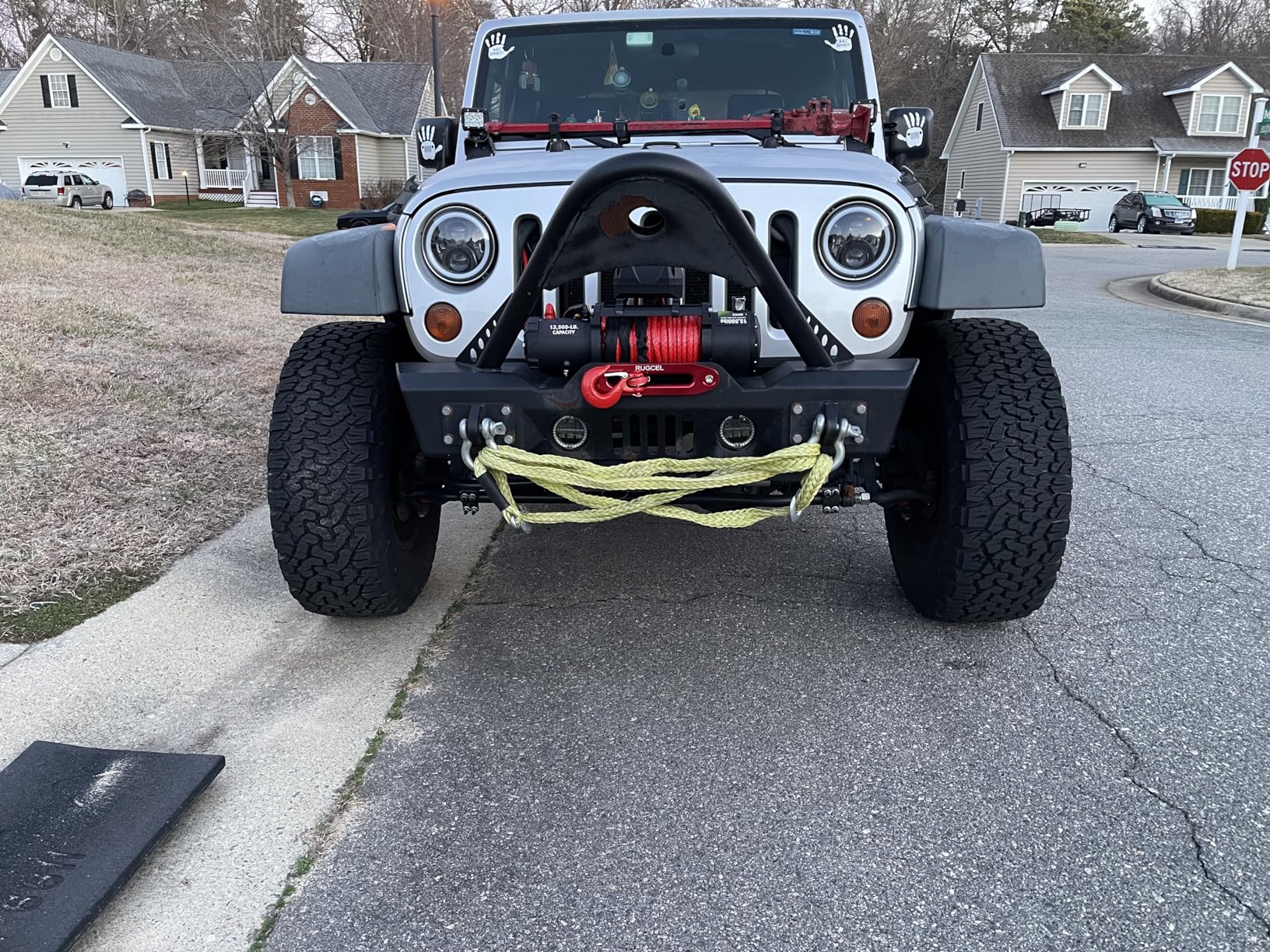 RUGCEL WINCH 13500lb Waterproof Electric Truck Winch 12V Synthetic Rope Winch with Hawse Fairlead,Wired Handle and 2 Wireless Remote,for Trailer and Wrangler in Car Lift customer photo 1