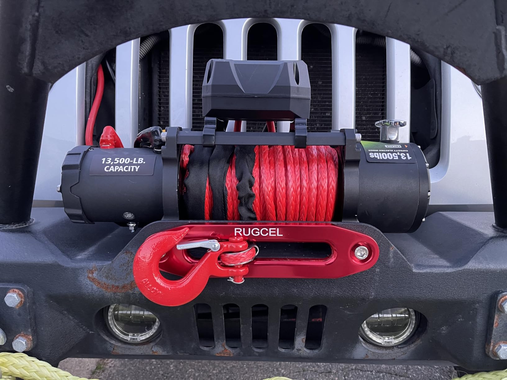 RUGCEL WINCH 13500lb Waterproof Electric Truck Winch 12V Synthetic Rope Winch with Hawse Fairlead,Wired Handle and 2 Wireless Remote,for Trailer and Wrangler in Car Lift customer photo 2