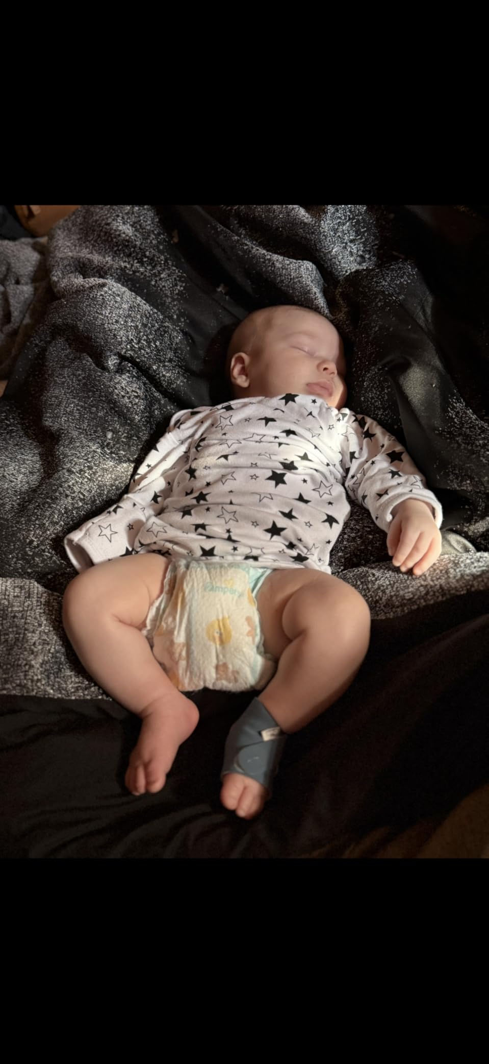 Owlet Dream Sock - FDA-Cleared Smart Baby Monitor - Track Live Pulse (Heart) Rate, Oxygen in Infants - Receive Notifications - Mint customer photo 2