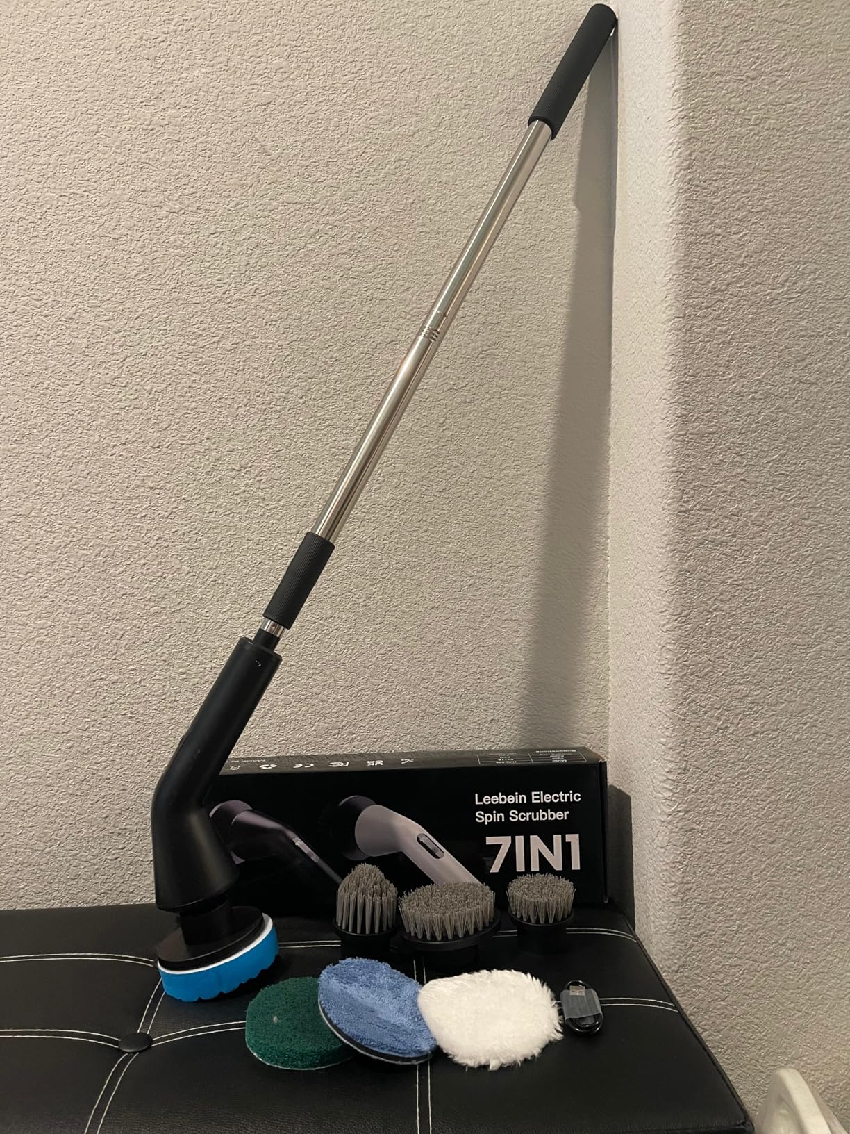 Leebein Electric Spin Scrubber, Cordless Cleaning Brush with 8 Replaceable Brush Heads, Tub and Floor Tile 360 Power Scrubber Dual Speed with Adjustable & Detachable Handle for Bathroom Kitchen Car customer photo 2