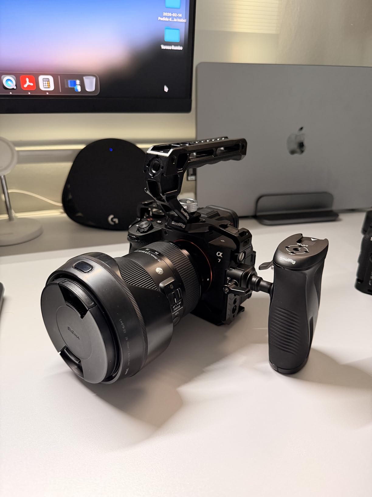 SmallRig HawkLock Quick Release Full Cage for Sony Alpha 7R V/Alpha 7 IV/Alpha 7S III/Alpha 1 / Alpha 7R IV/Alpha 7 V, Built-in Quick Release Plate for Arca, Cold Shoes (Upgraded Version) customer photo 1