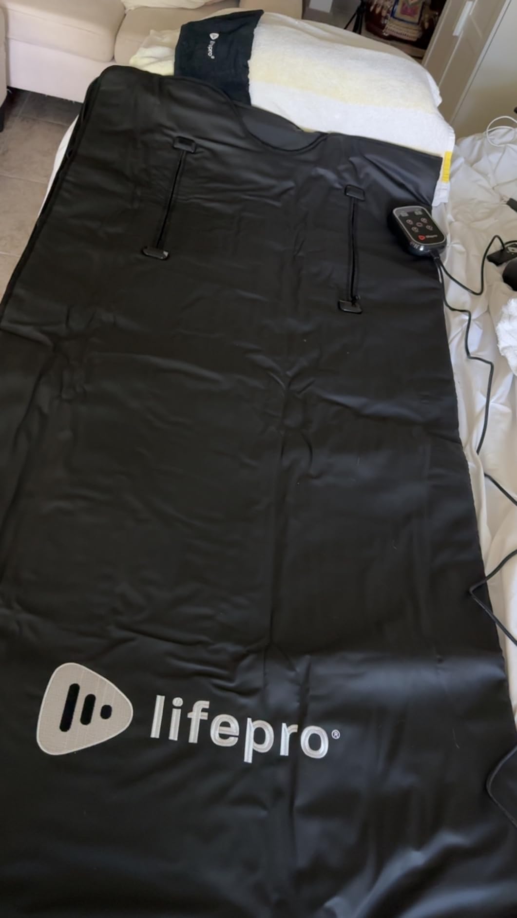 LifePro RejuvaWrap Infrared Sauna Blanket for Detox & Relaxation - Low EMF Carbon Fiber Heating, 9 Temp Levels, 5 Colors - Portable Sauna Blanket Infrared with Waterproof Interior customer photo 4