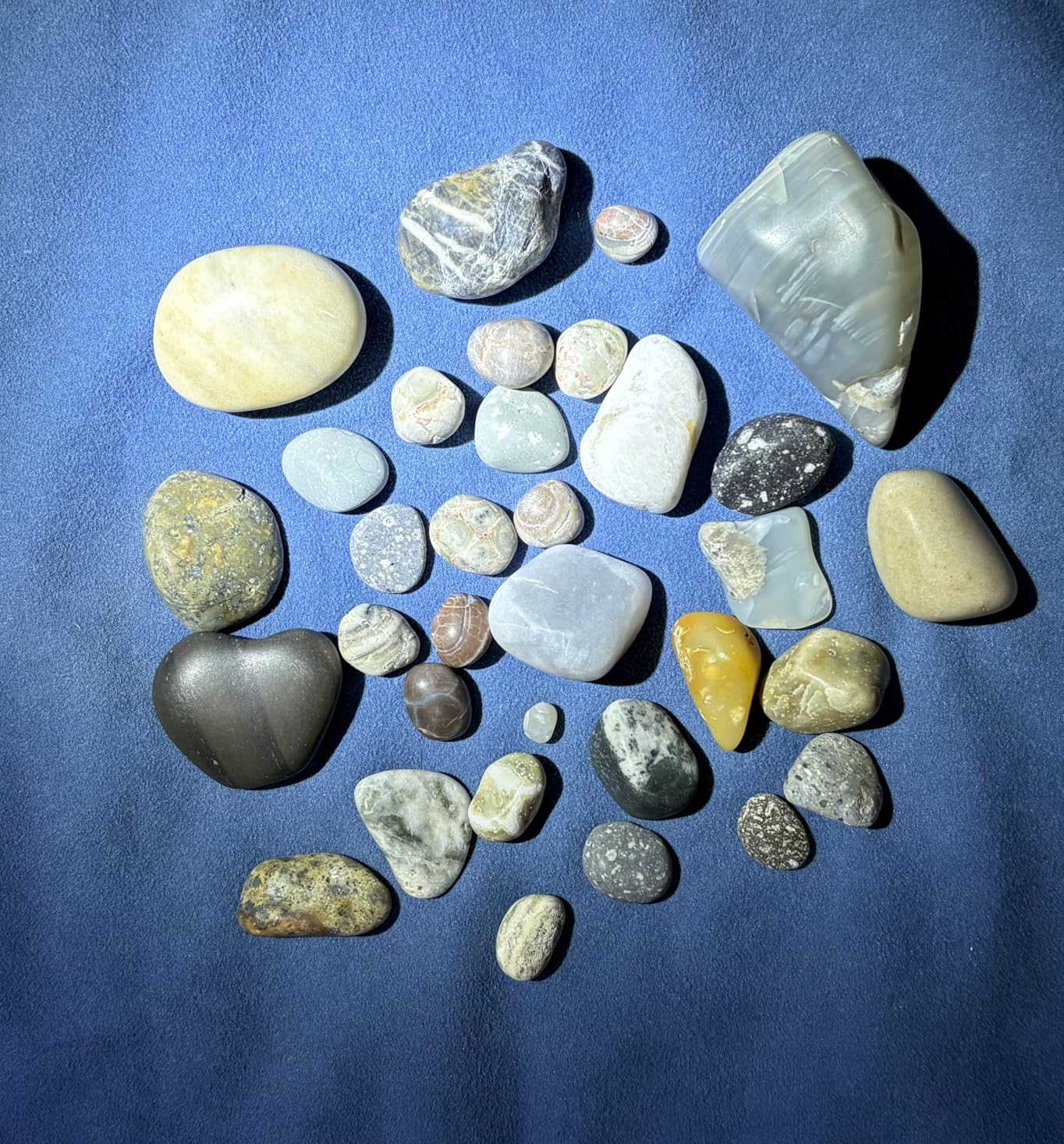 Rock Tumbler Kit, K1 Professional Large 2.5LB Capacity Edition - Memory Function, Digital Timer & Variable Speeds: Includes All Accessories, Rock Polisher Gift for Adults & Kids customer photo 1