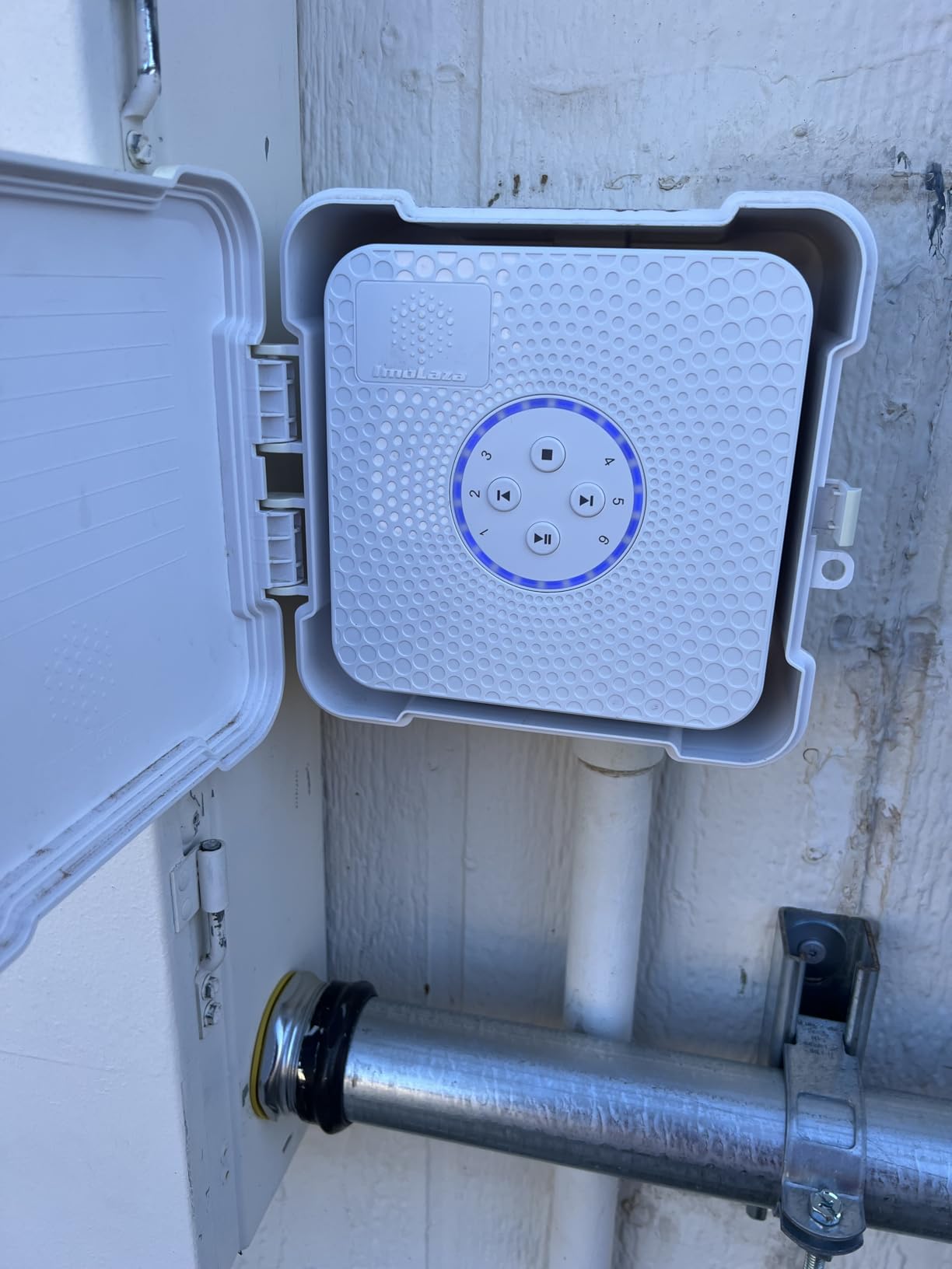 ImoLaza Smart Sprinkler Controller Evapotranspiration Master: 8 Zones WiFi Irrigation Controller with Automated Watering and App Control, Save Water Through Rain, Freeze, Wind and Saturation Skip customer photo 1