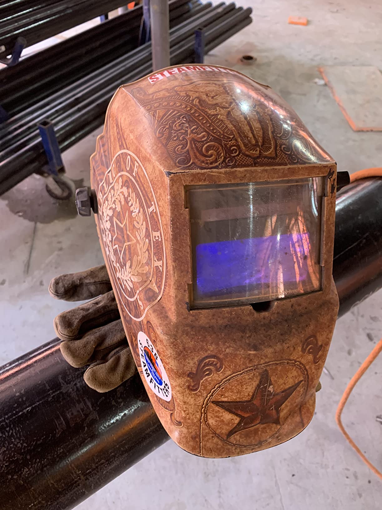 Lincoln Electric No Rules No Limits Welding Helmet K4983-1, Auto Darkening, Lightweight Weld Headgear, Shade 7-13, Grind Mode, Use for Stick, TIG, Pulsed TIG, MIG, Pulsed MIG, Flux Core, Gouging customer photo 2