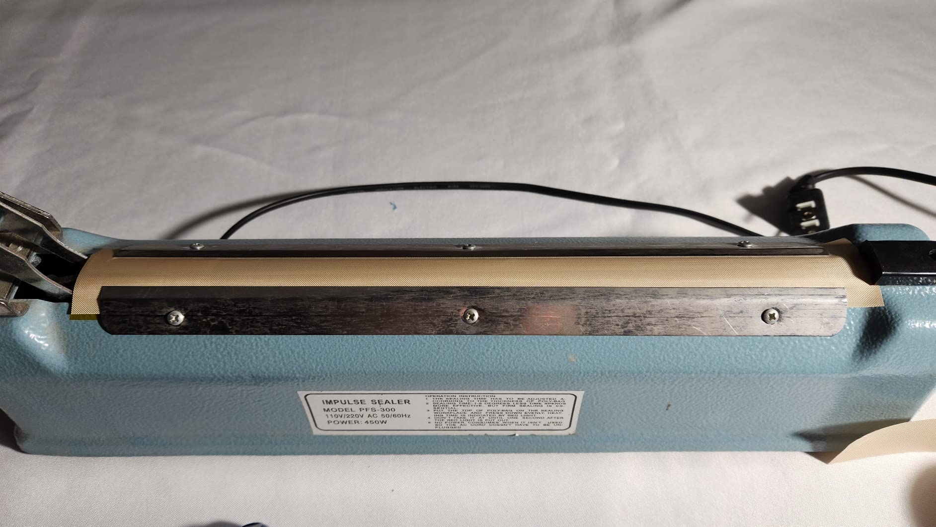 Impulse Sealer 16 inch Heat Sealer for Plastic Bags, Metal Plastic Bag Sealer Heat Seal, Mylar Bag Sealer, Manual Poly Bag Hot Seal Sealing Machine with 4 Repair Kit(2 Cutting Lines Included) customer photo 1