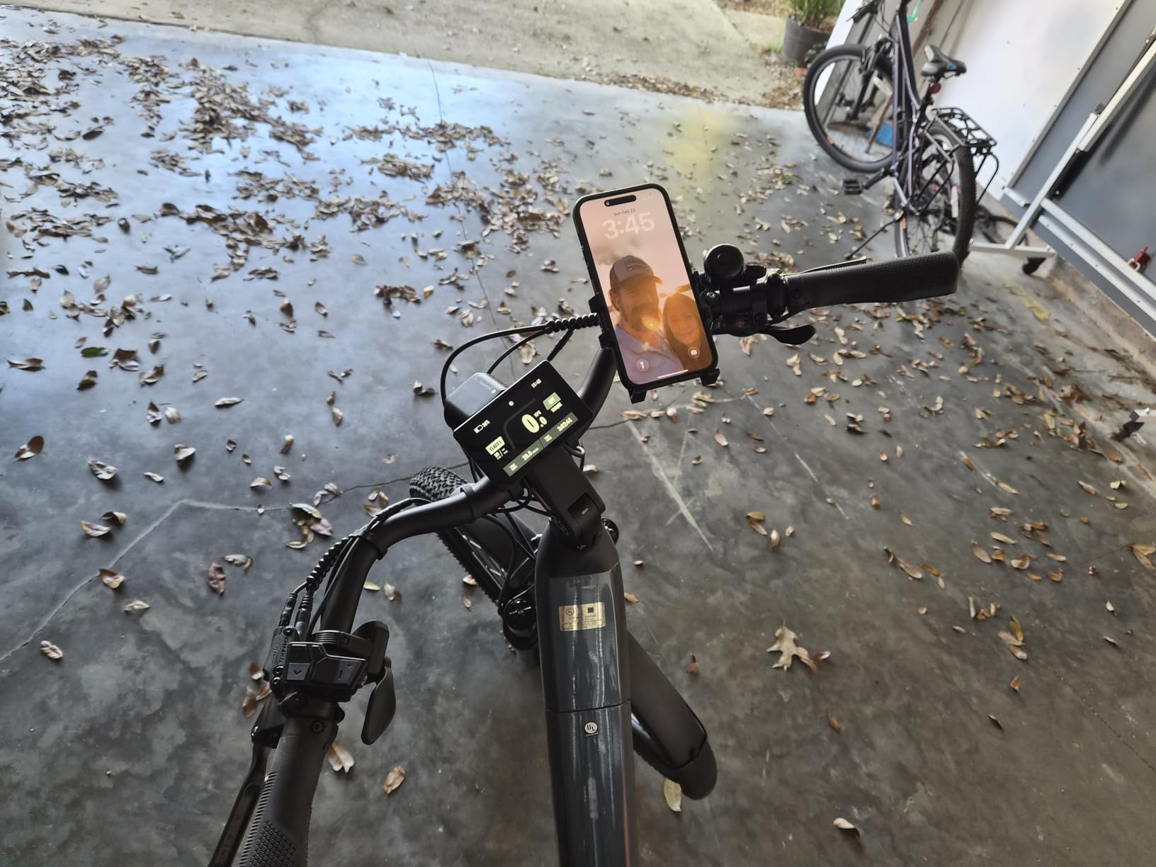 Tiakia Bike Phone Mount Holder, Aluminum Motorcycle Phone Mount, Handlebar Mounted Cell Phone Holder for Bike, 360° Rotation, Universal Bicycle Phone Mount for 4.5-7 Inch Phones customer photo 1