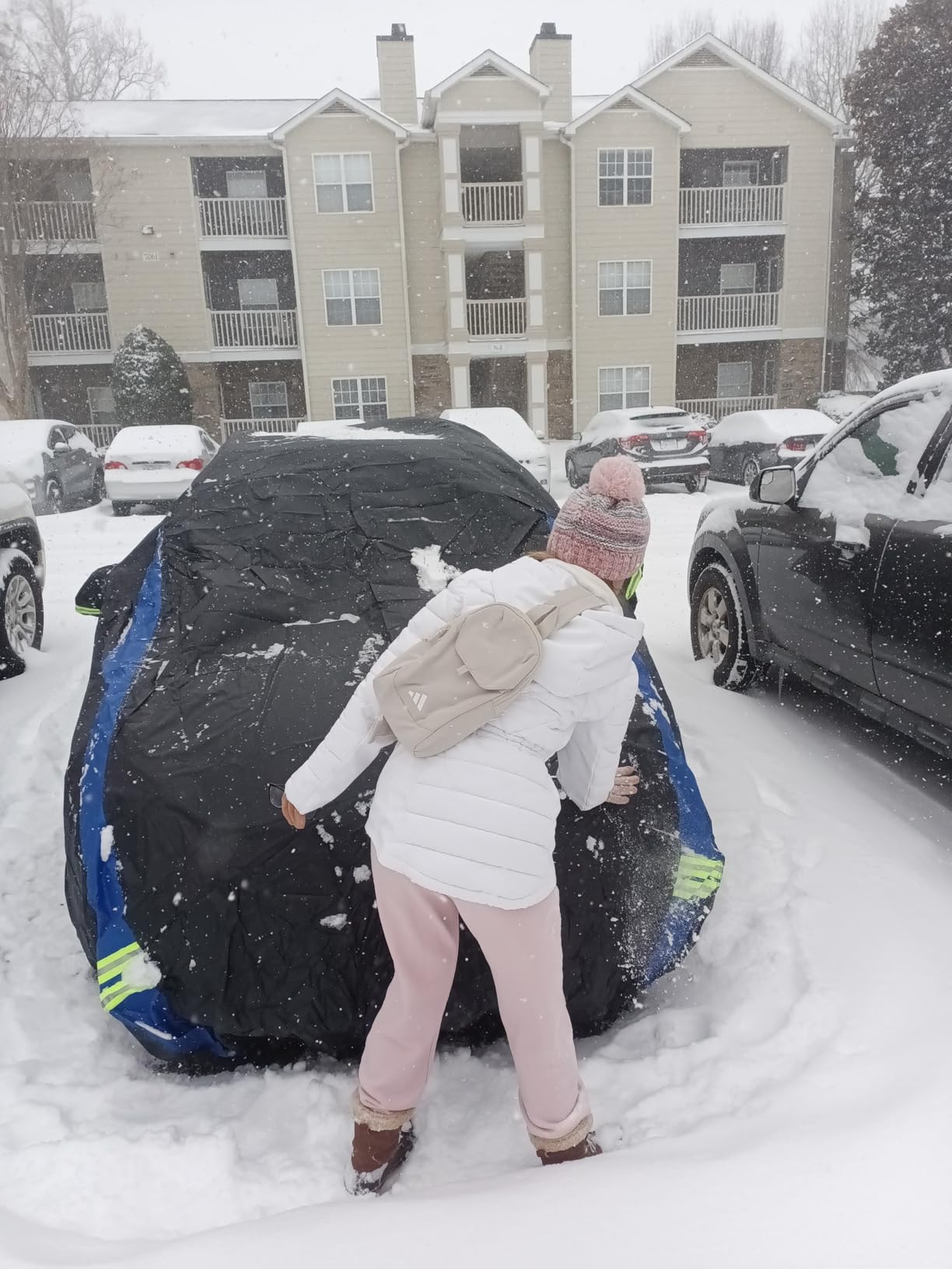 Avecrew Car Cover Waterproof All Weather - Outdoor Heavy Duty Full Exterior Cover for Sedans (194-208 inches) customer photo 2