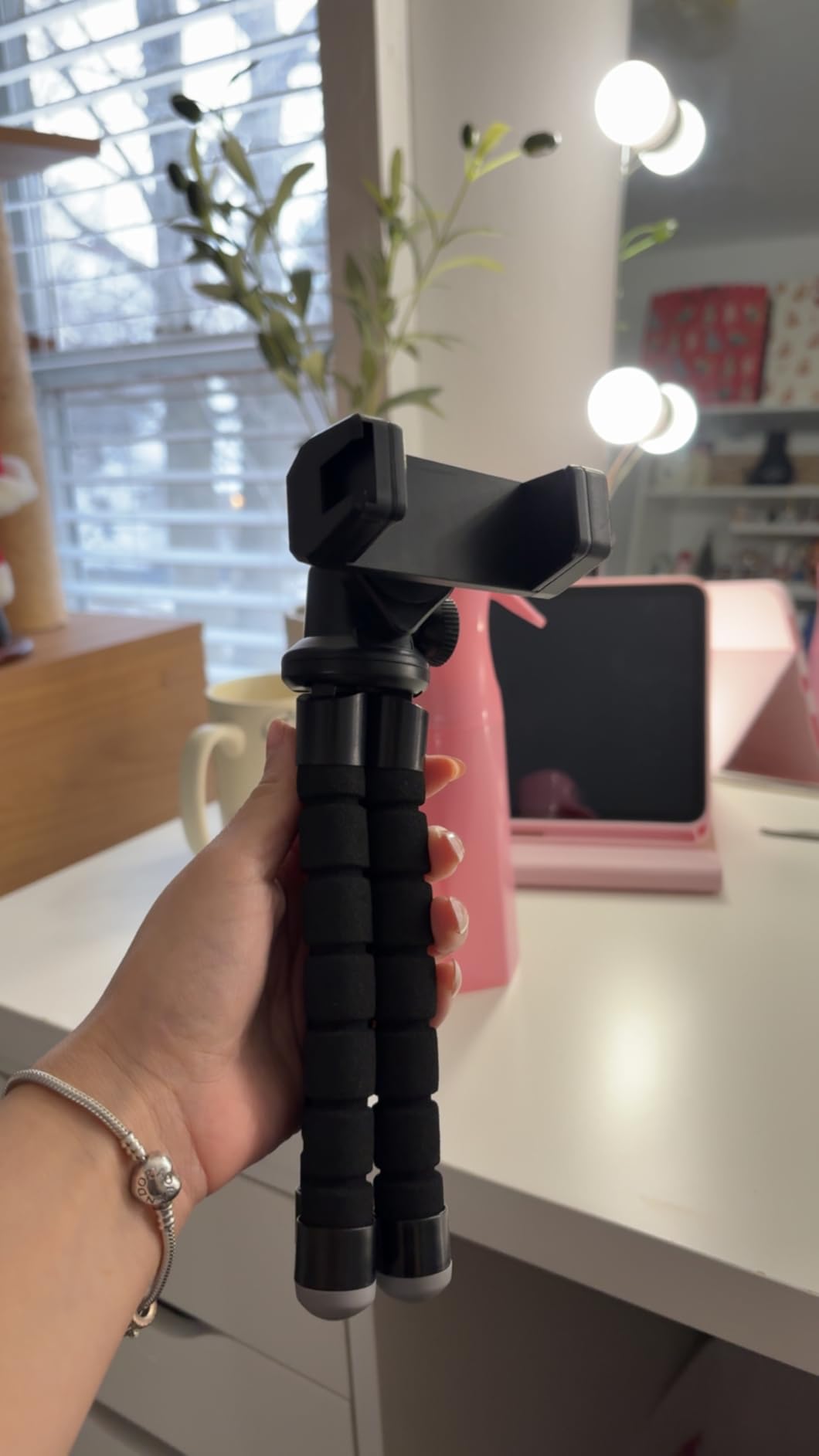 Aureday Phone Tripod, Flexible Tripod for iPhone and Android Cell Phone, Come with Wireless Remote and Clip for Video Recording/Vlogging/Selfie customer photo 2