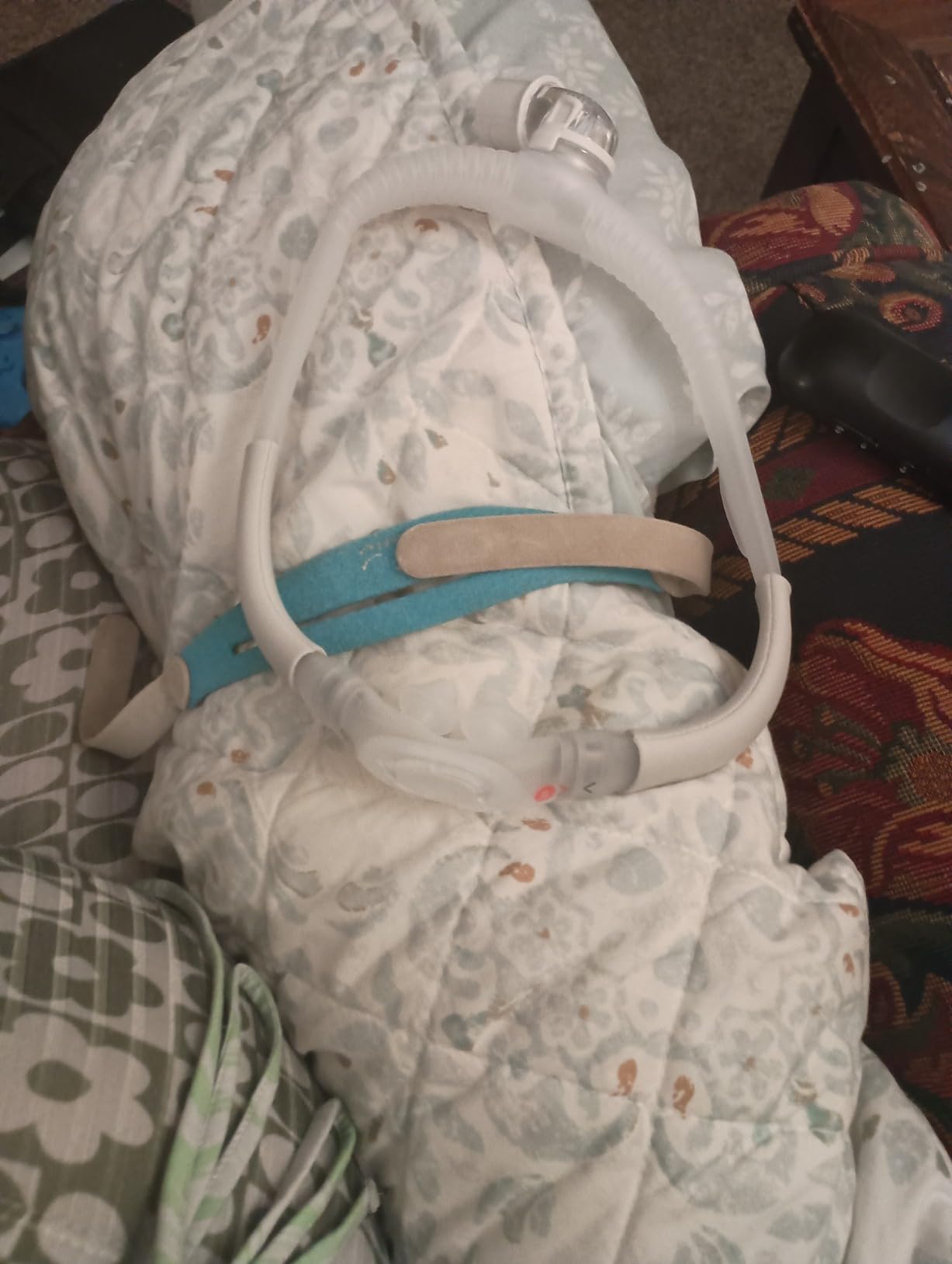Resmed AirFit P30i Standard Frame System - Replacement CPAP Frame System with Nasal Pillows Cushion - Headgear Not Included - Medium customer photo 2