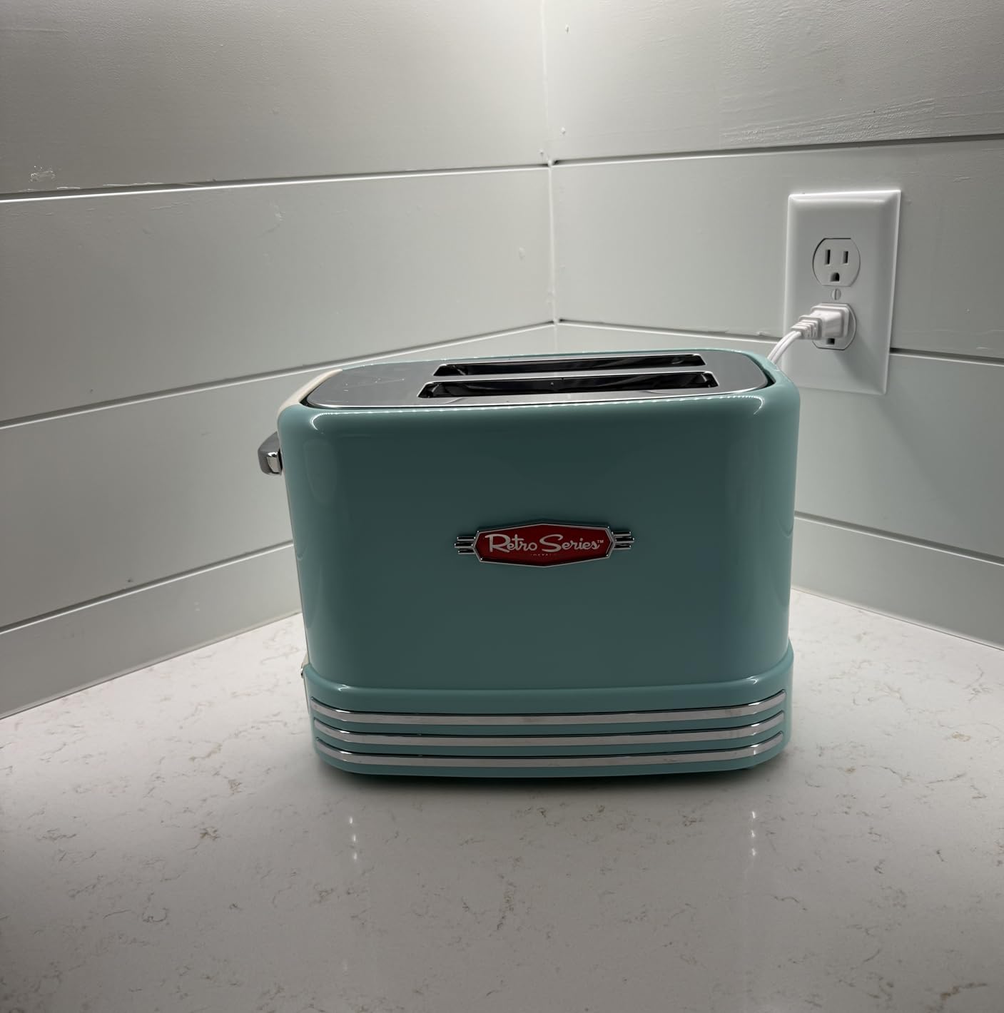 Nostalgia Retro Wide 2-Slice Toaster, Vintage Design With Crumb Tray, Cord Storage & 5 Toasting Levels, Red customer photo 1