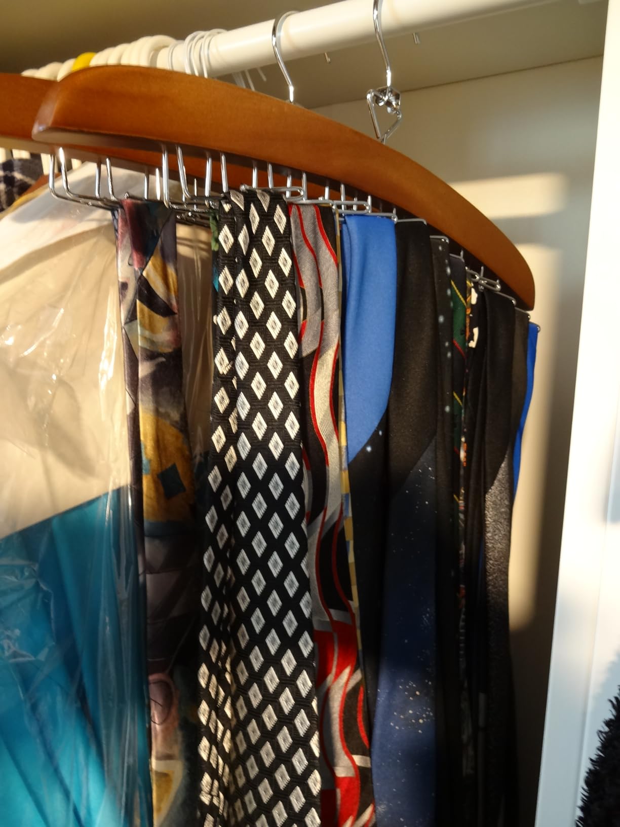 Tie Rack Tie Hanger 24 Hooks Wooden, Tank Top Hanger,Belt Organizer for Closet,with Upgraded 360°Rotating, Belts Scarves Accessories for Bras,Tank Tops,Camisoles customer photo 1