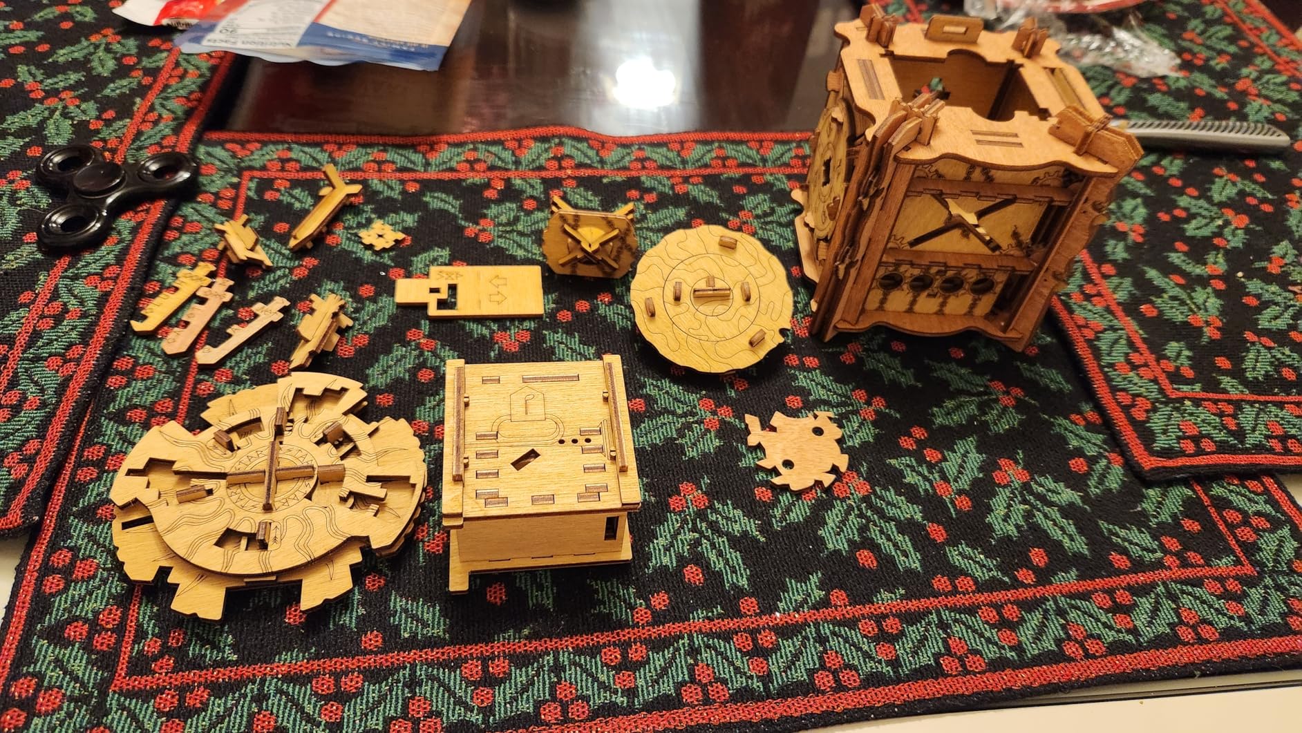 iDventure Cluebox The Trial of Camelot | Escape Room Puzzle Box | Challenging 3D Puzzle | Brain Teaser for Adults | Unique Gift Idea customer photo 1