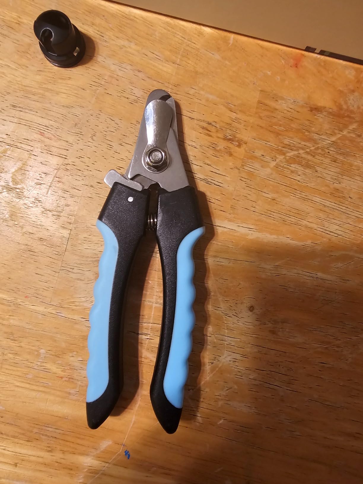 YABIFE Dog Nail Trimmers and Dog Nail Clippers Kit, Whisper Quiet Electric Grinder with Light, for Small, Medium, Large Dogs, Cats Toenail Grooming, 3 Speeds customer photo 2