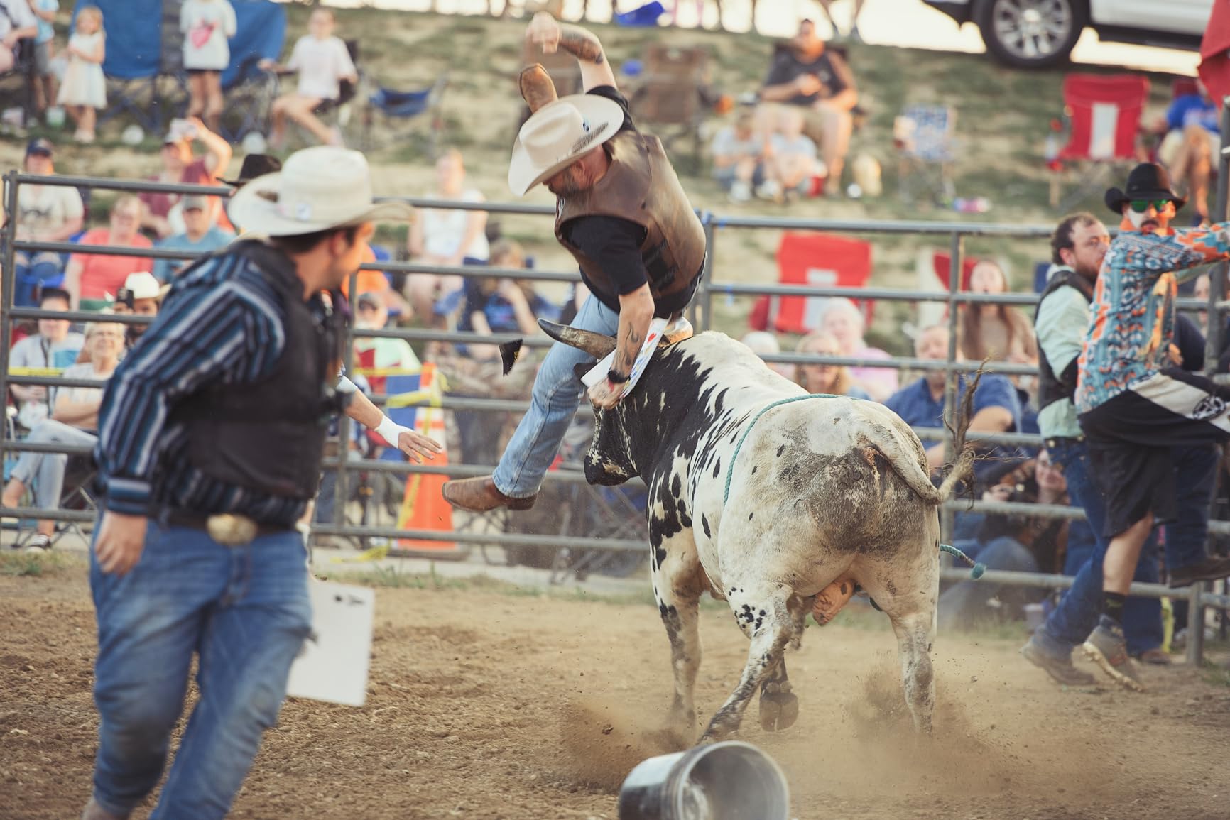 HILASON Equestrian Bull Riding Rodeo Safety Vest Protective Leather customer photo 1