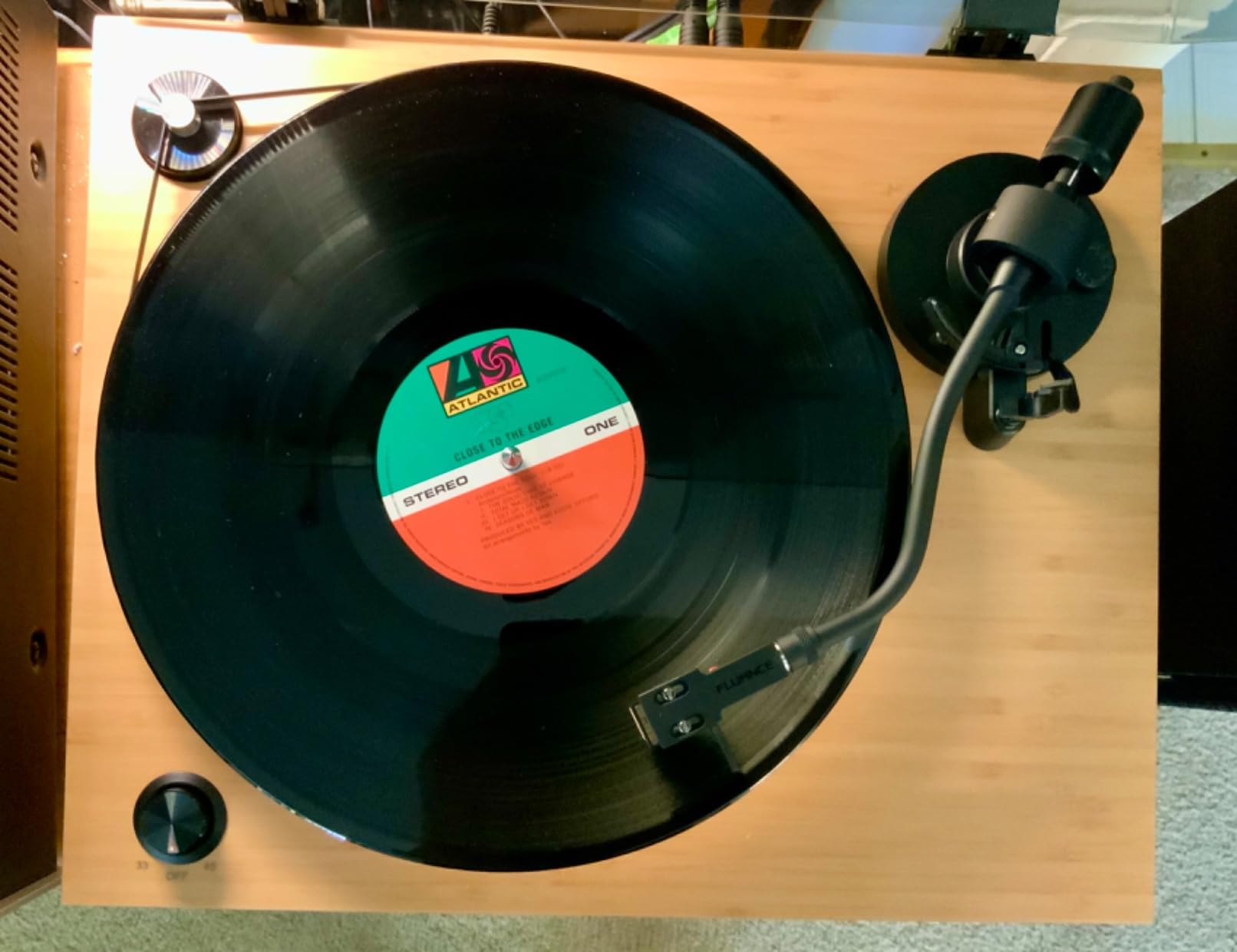 RT85N Reference High Fidelity Vinyl Turntable Record Player with Nagaoka MP-110 Cartridge, Acrylic Platter, Speed Control Motor, High Mass MDF Wood Plinth, Vibration Isolation Feet - Walnut customer photo 2