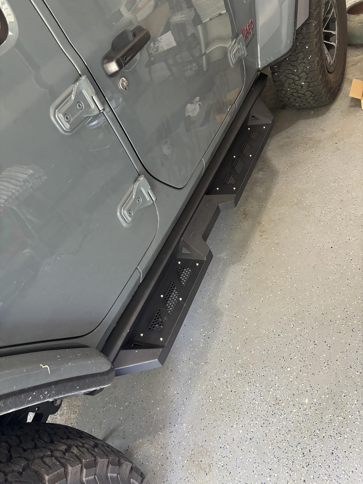 ONINE Thruster Drop Steps Compatible with 2018-2025 Jeep Wrangler JL 4 Door Running Board Side Step Nerf Bar Rock Slider, Textured Black Heavy Duty Steel customer photo 2