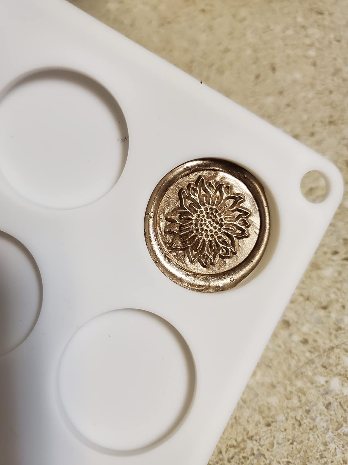 Hoppler Premium Wax Seal Kit with Seal Gun, Wax Sticks, a Flower Stamp, 12 Cavity Silicone Mold, and Extra Additions to Make Seals Stand Out and Make Invitations in Bulk customer photo 2