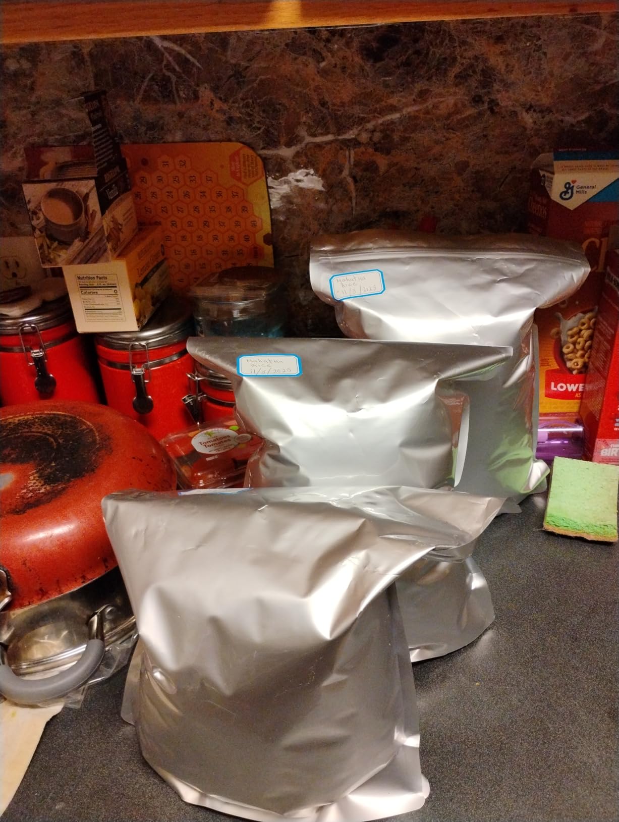 100PCS Mylar Bags with 400cc Oxygen Absorbers, 11.8 Mil Thicker Long Term Food Storage Bag, 1 Gallon 10x14 6x9 4x6 Stand-up Zipper Resealable Heat Sealable for Airtight Smell Proof Packaging customer photo 2