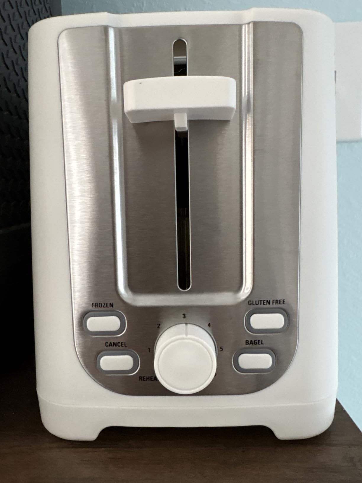 bella 2 Slice Toaster with Auto Shut Off - Extra Wide Slots & Removable Crumb Tray and Cancel, Defrost & Reheat Function - Toast Bread, Bagel & Waffle, White customer photo 2