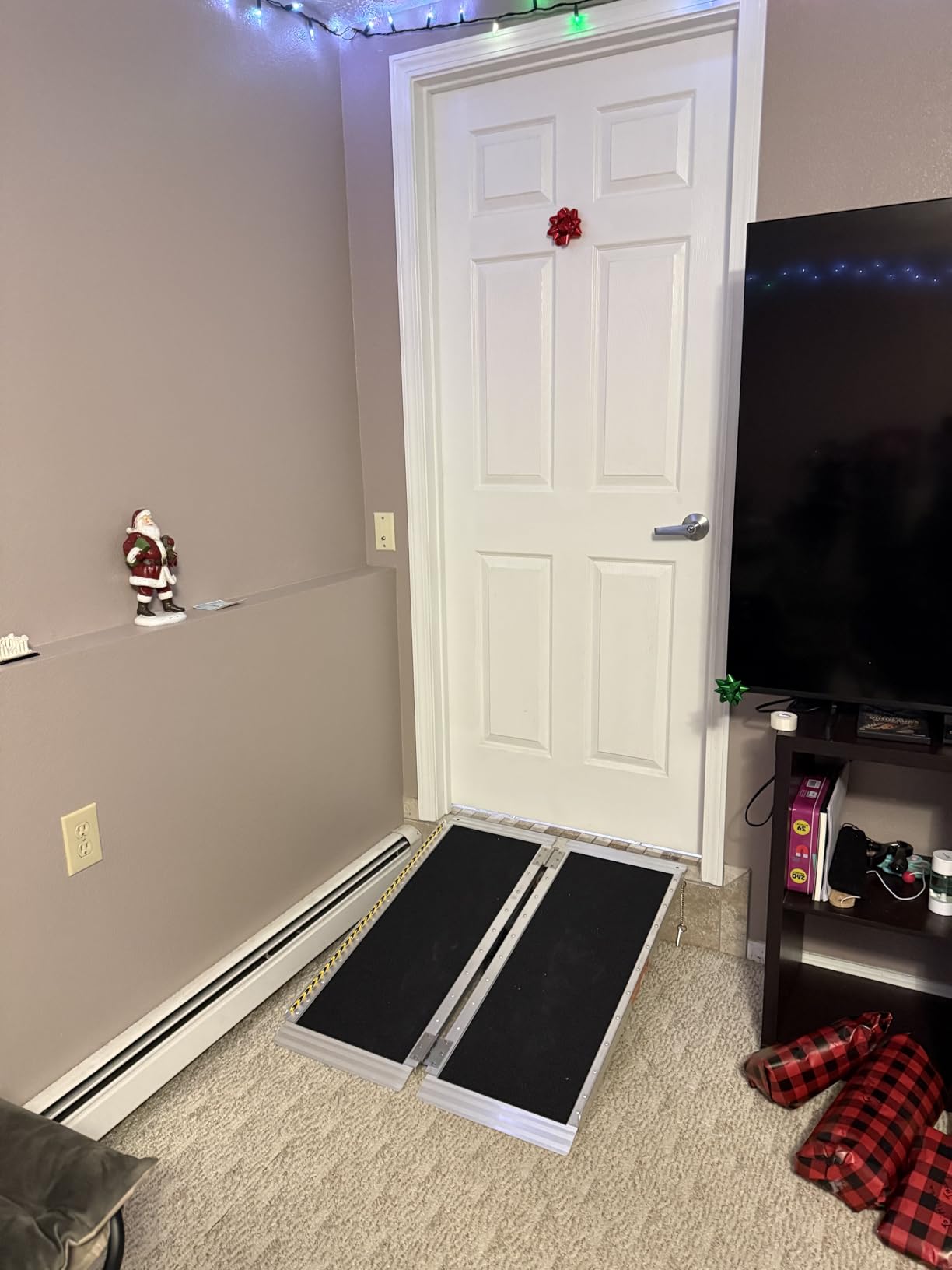 FACHNUO 8 Feet Portable Wheelchair Ramp, Non-Skid Aluminum Handicap Ramps with Handle, Folding Threshold Wheel Chair Ramp for Home Steps, Stairs, Entry, Threshold, Doorways, Scooter, 800LBS Capacity customer photo 1