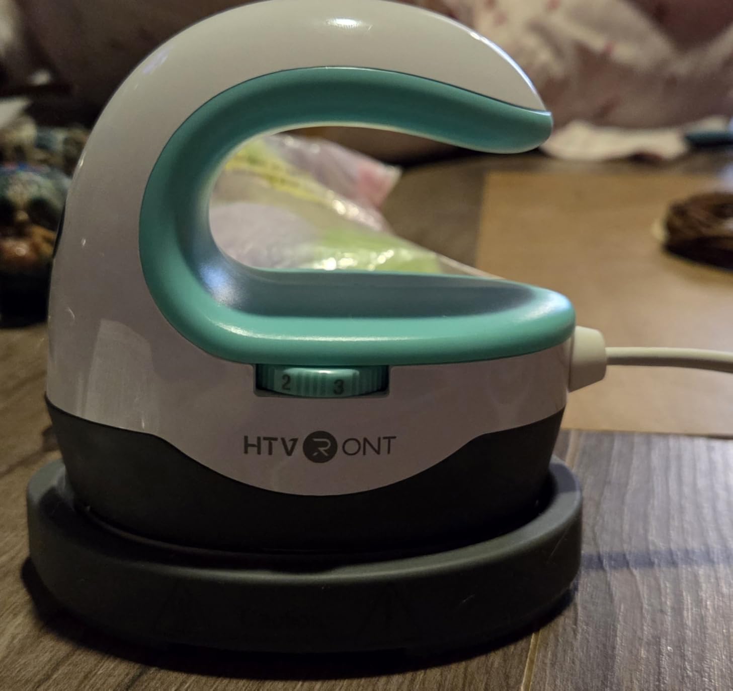 HTVRONT Heat Press Mini Heat Press Machine, Small Heat Press Portable Iron Press Machine for T Shirts, Hats, Heating Transfer Projects customer photo 1