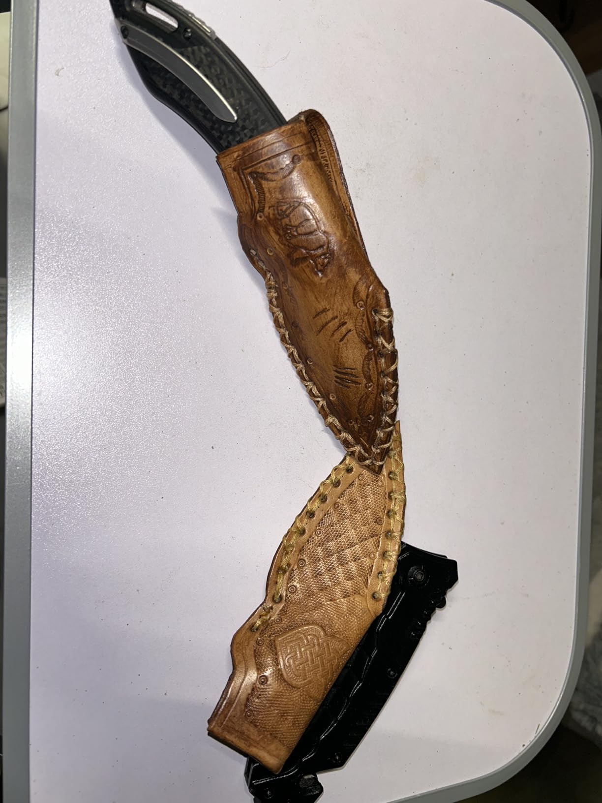 BUTUZE Leather Working Tools, Practical Leather Craft Kit with Waxed Thread Groover Awl Stitching Punch Hole for Leathercraft Beginner or Adults Gifts customer photo 2