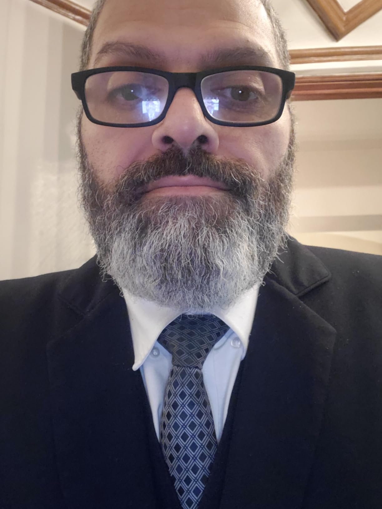 Beard Straightener for Men, Portable Cordless Heated Hair & Beard Straightening Brush with Anti-Scald & Ionic Technology, 3 Temperature Setting Comb for Home Travel customer photo 1