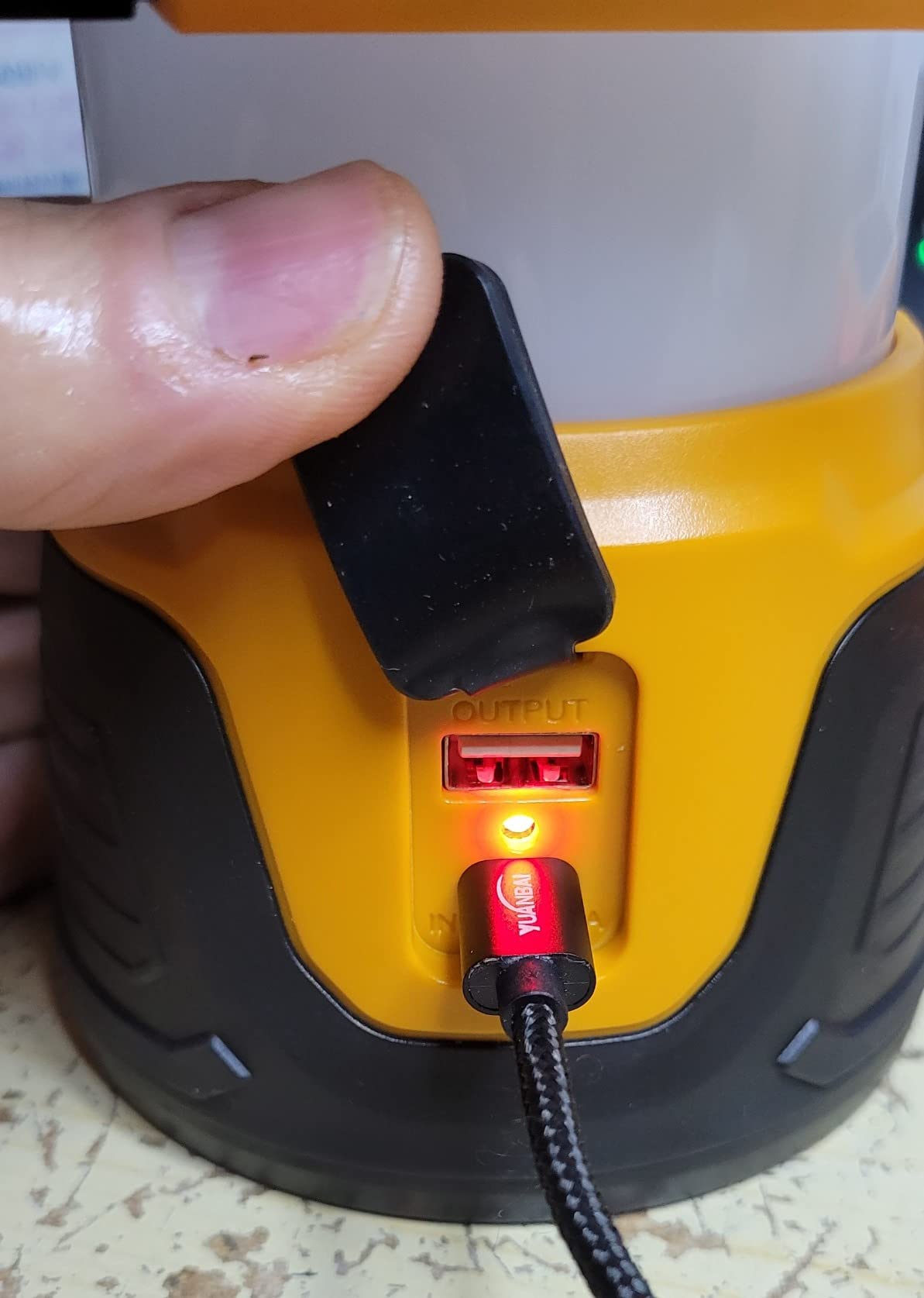 EverBrite Rechargeable LED Camping Lantern with Power Bank Function, 1000 Lumens Camping Lights, 5 Lighting Modes, Ideal for Power Outages, Emergencies, Hurricane, Home and More customer photo 1