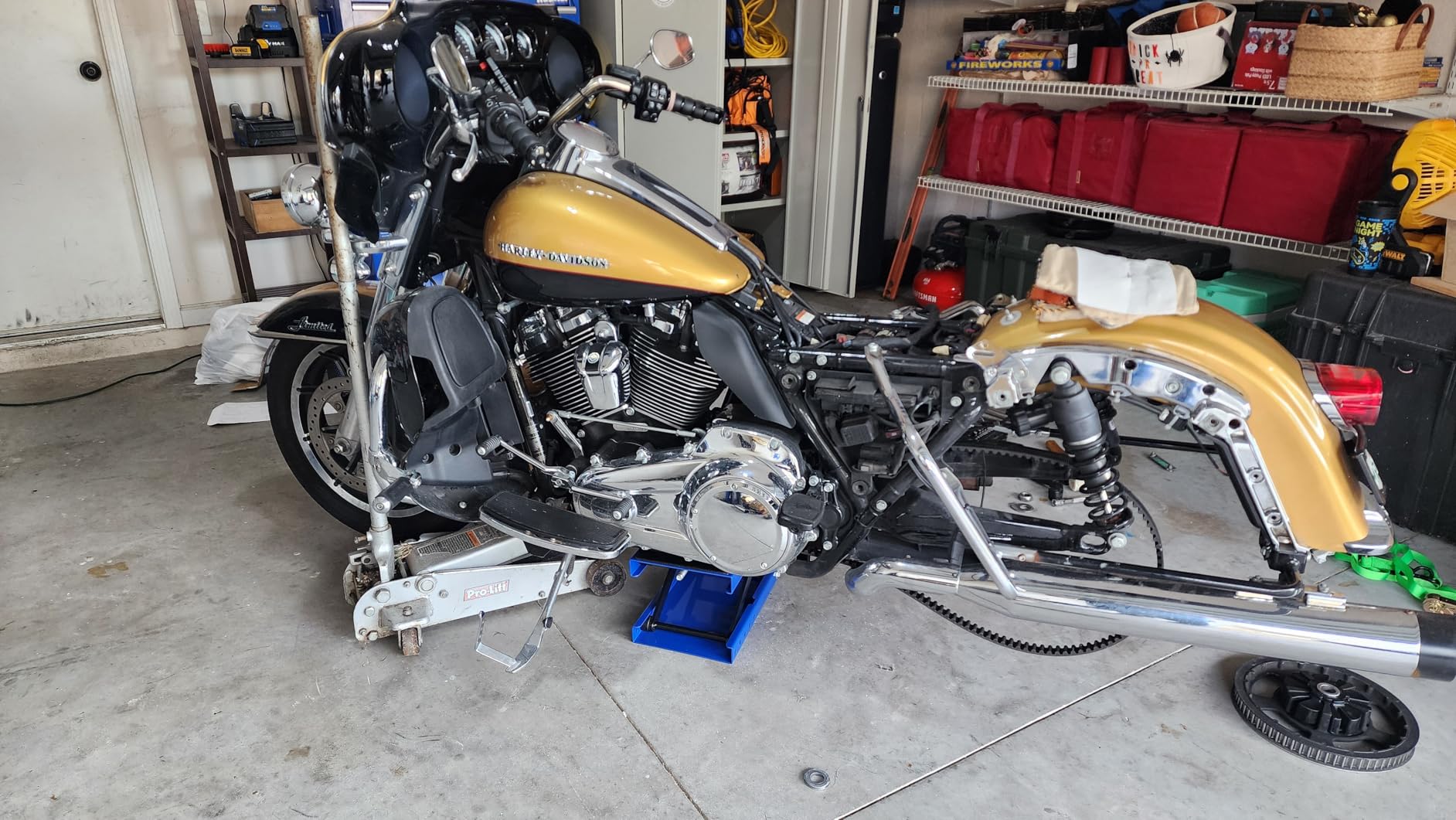 Orion Motor Tech Motorcycle Lift, 1100lb Motorcycle Scissor Lift Jack with Wide Deck T Handle 3/8