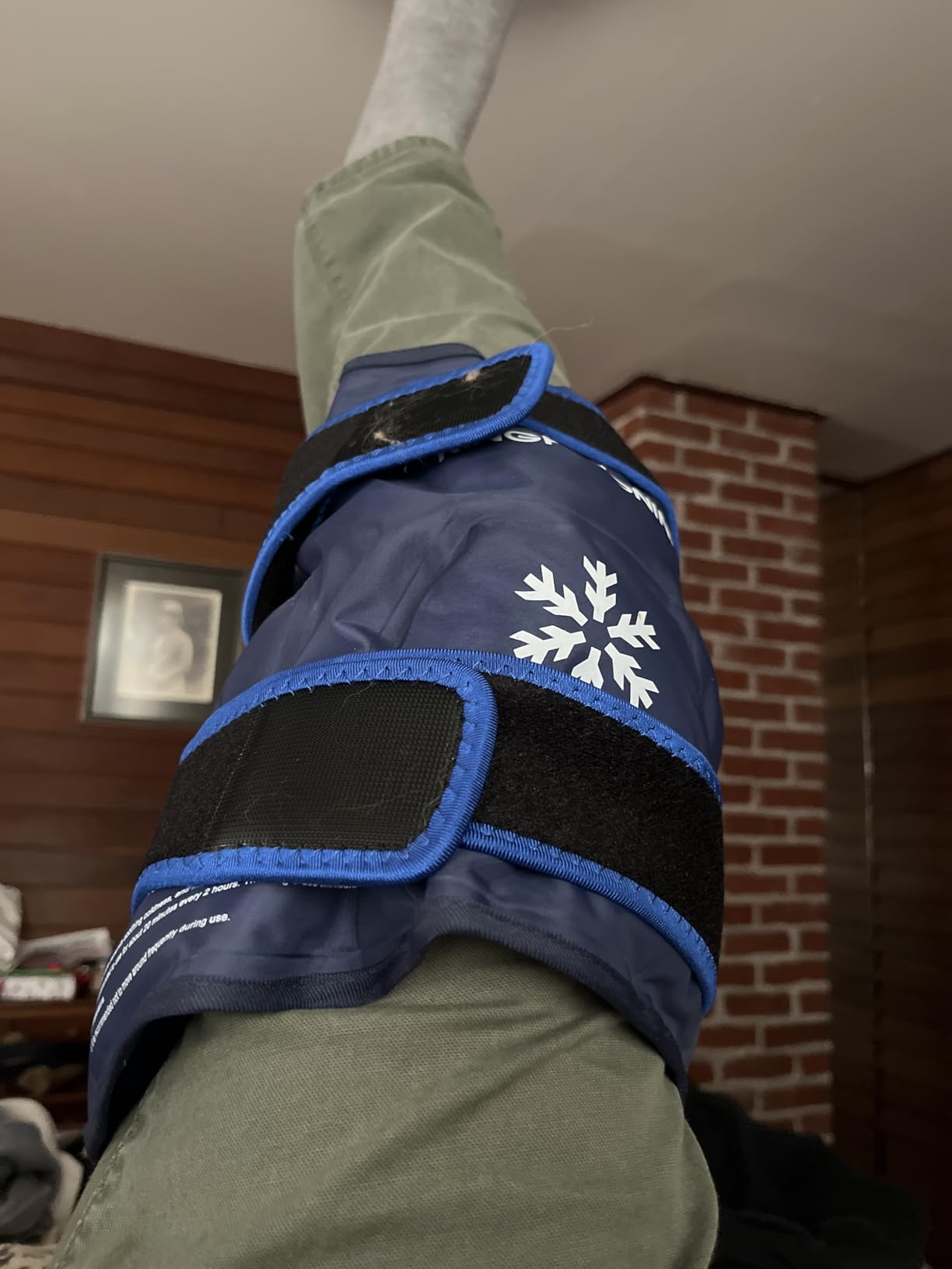 KingPavonini XXL Knee Ice Pack Wrap Around Entire Knee After Surgery, Large Reusable Gel Ice Pack for Injuries, Pain Relief, Swelling, Sports Injuries, 1 Pack (Blue) customer photo 1