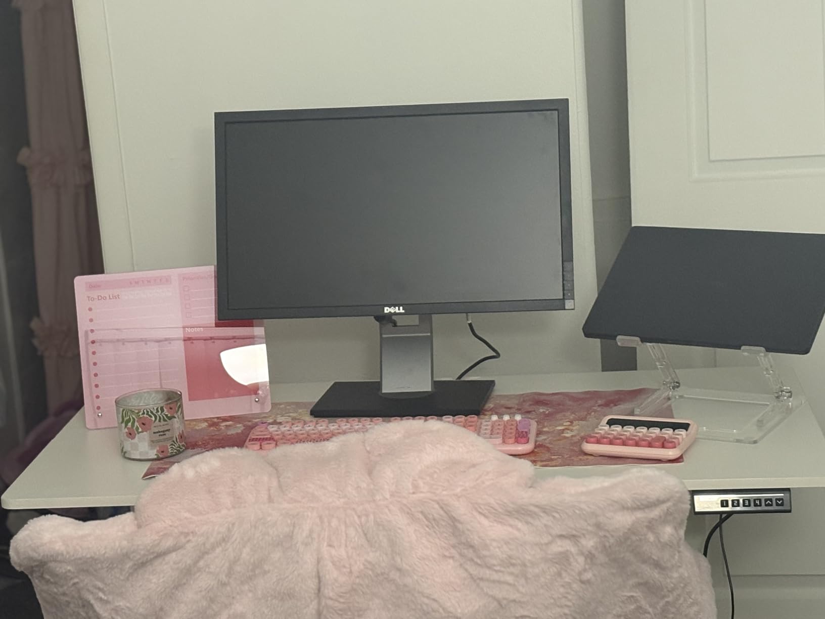 ErGear Height Adjustable Electric Standing Desk, 48 x 24 Inches Sit Stand up Desk, Memory Computer Home Office Desk with Two-Piece Desktop (Vintage Brown) customer photo 2